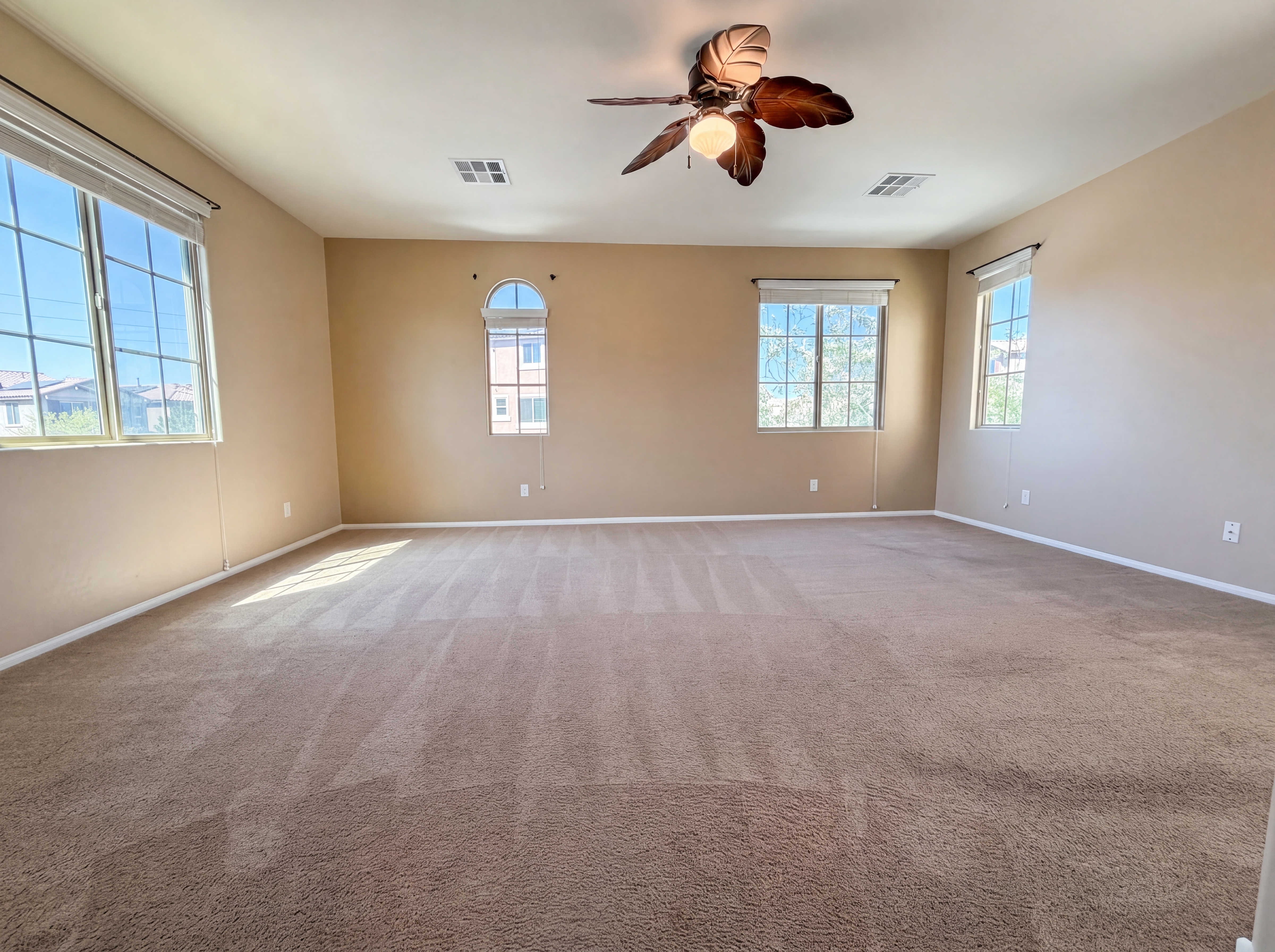 Photo 8 of 23 of 7698 Falmoth Bay Ct, Las Vegas, NV