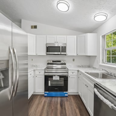 Property photo 2 of 1502 Clearfield Cir