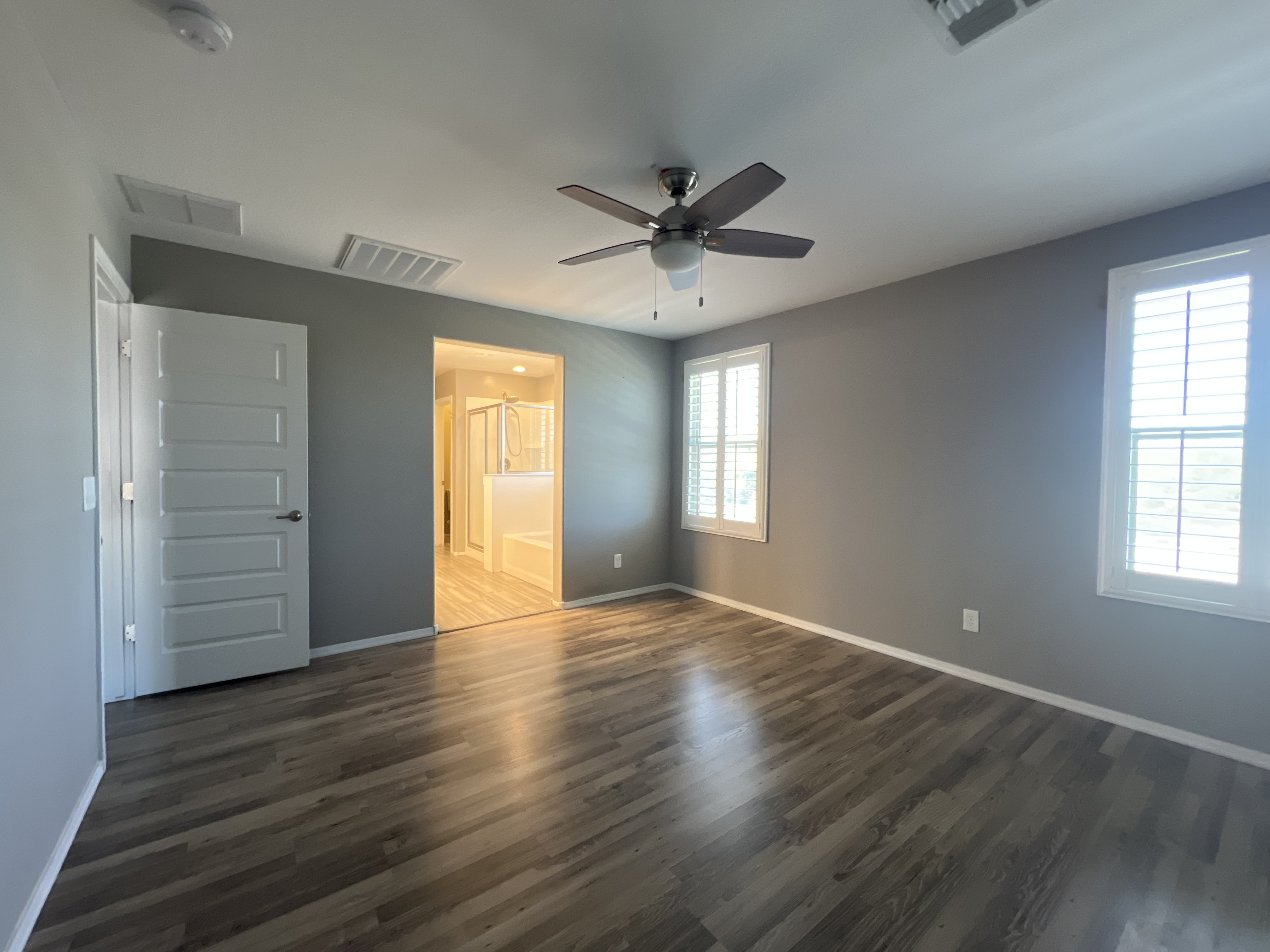 Photo 4 of 27 of 11422 W Foxfire Dr, Surprise, AZ