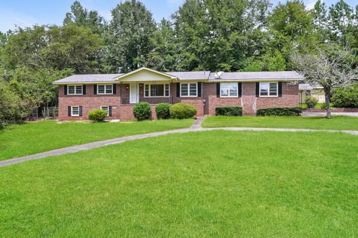 Photo 1 of 21 of 192 Sun Valley Dr, Macon, GA