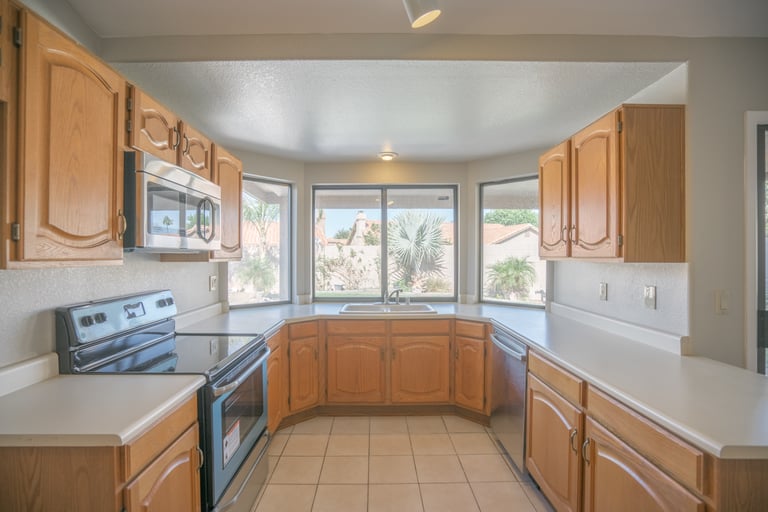 Photo 7 of 32 - 1031 S Scallop Dr, Gilbert, AZ 85233