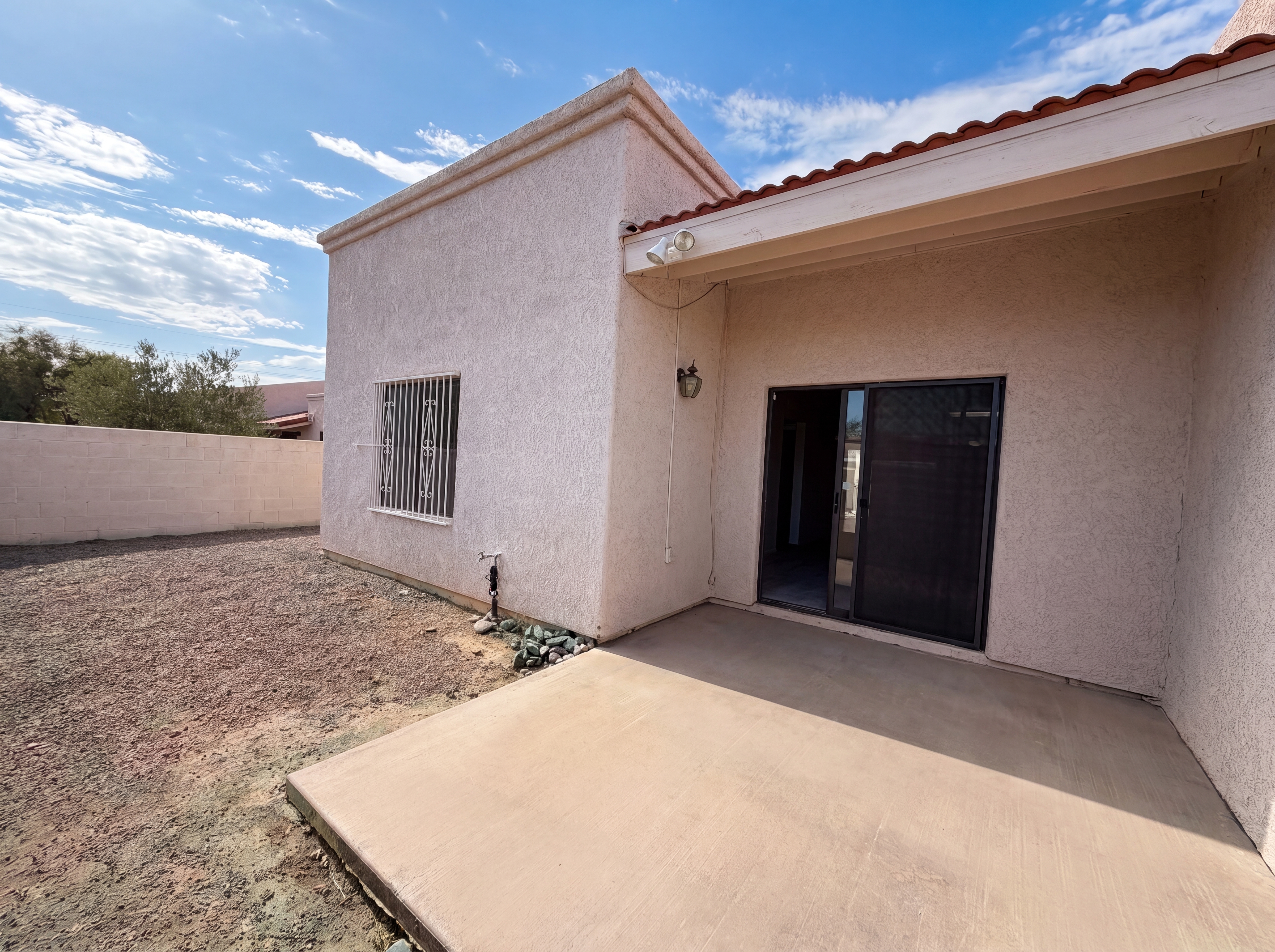 Photo 5 of 18 of 7855 E Roget Dr, Tucson, AZ
