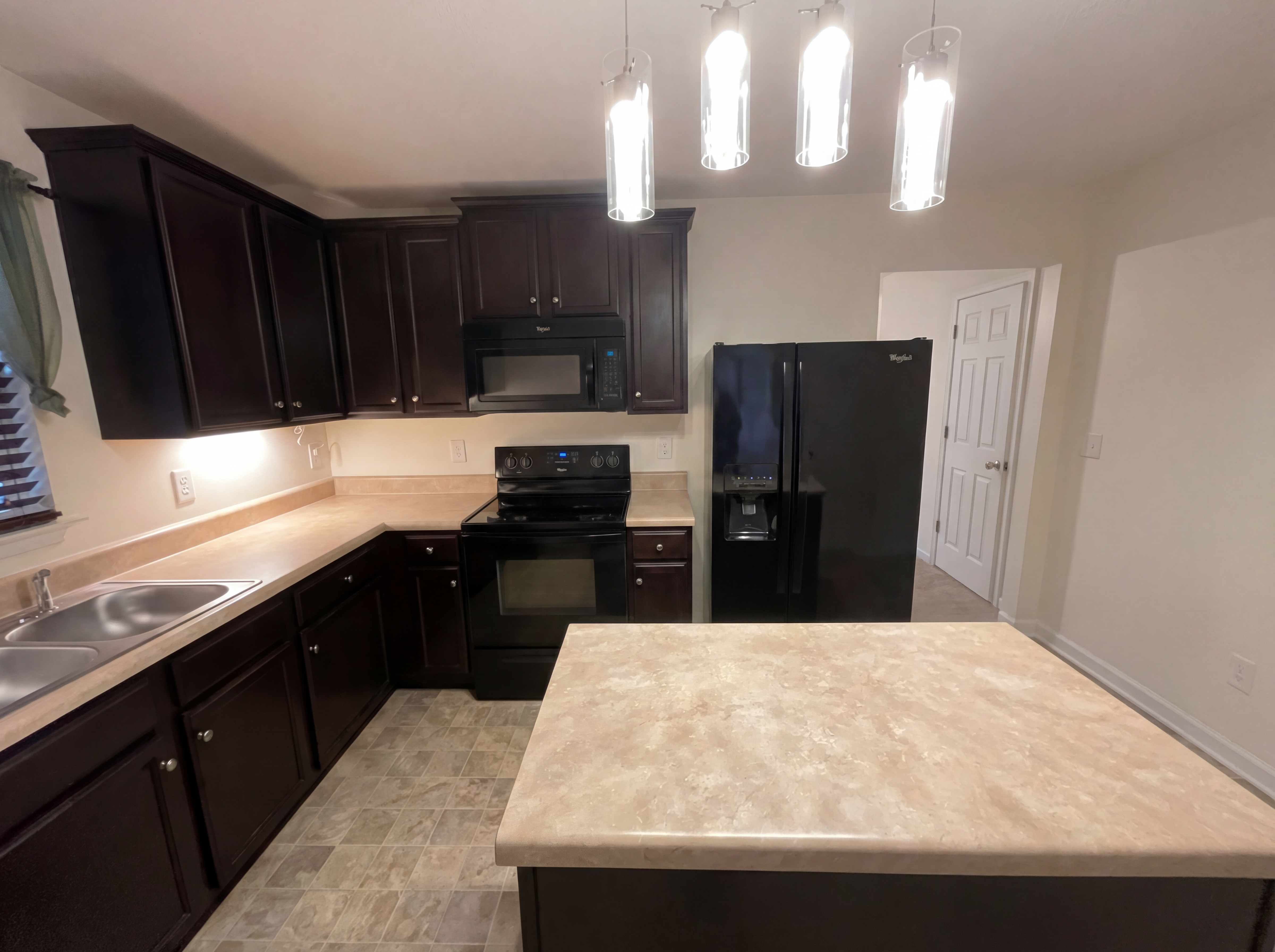 Photo 9 of 26 of 510 Carter Ridge Dr, Reidsville, NC