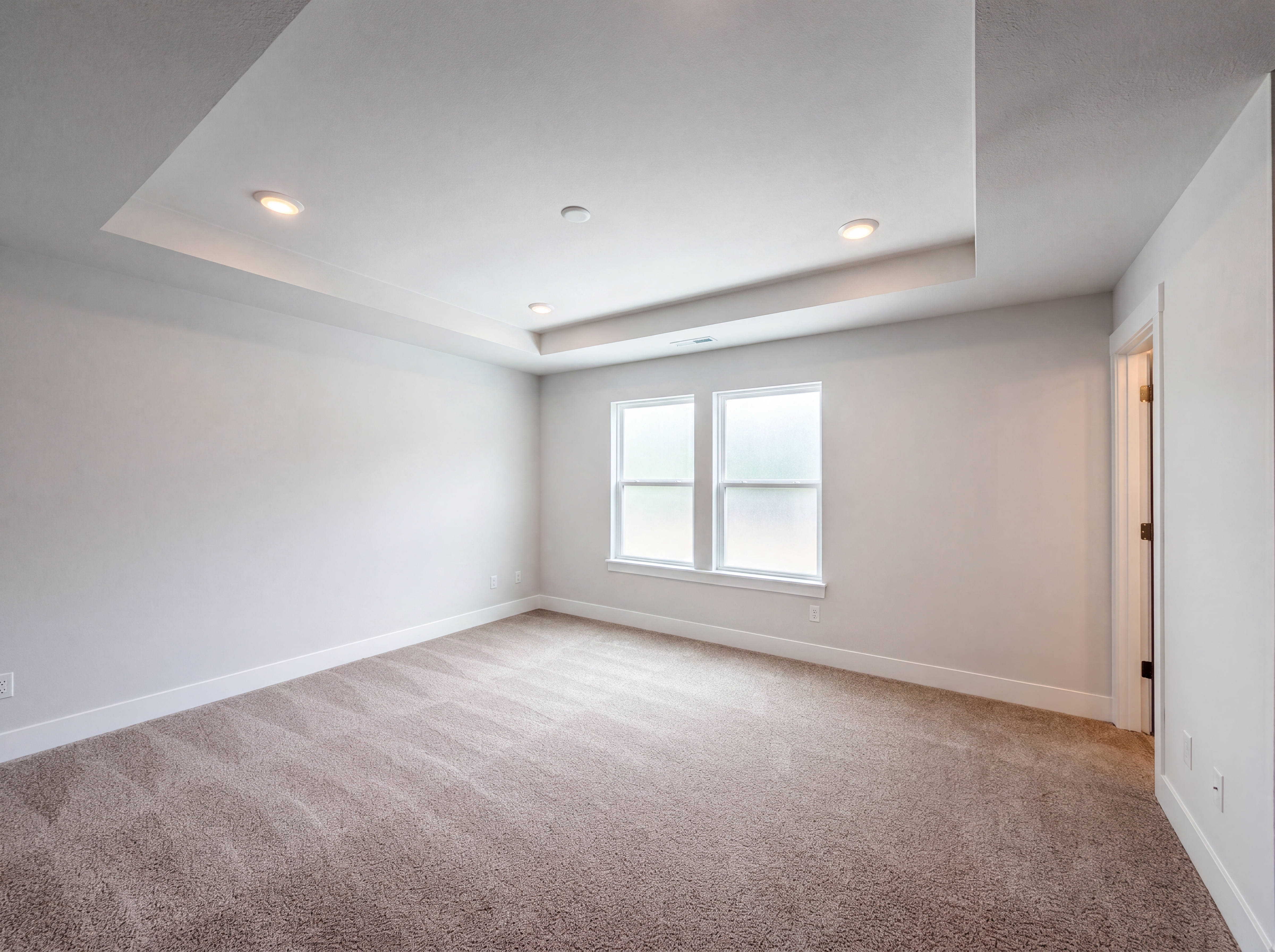 Photo 11 of 24 of 12706 SW Incline Dr, Beaverton, OR