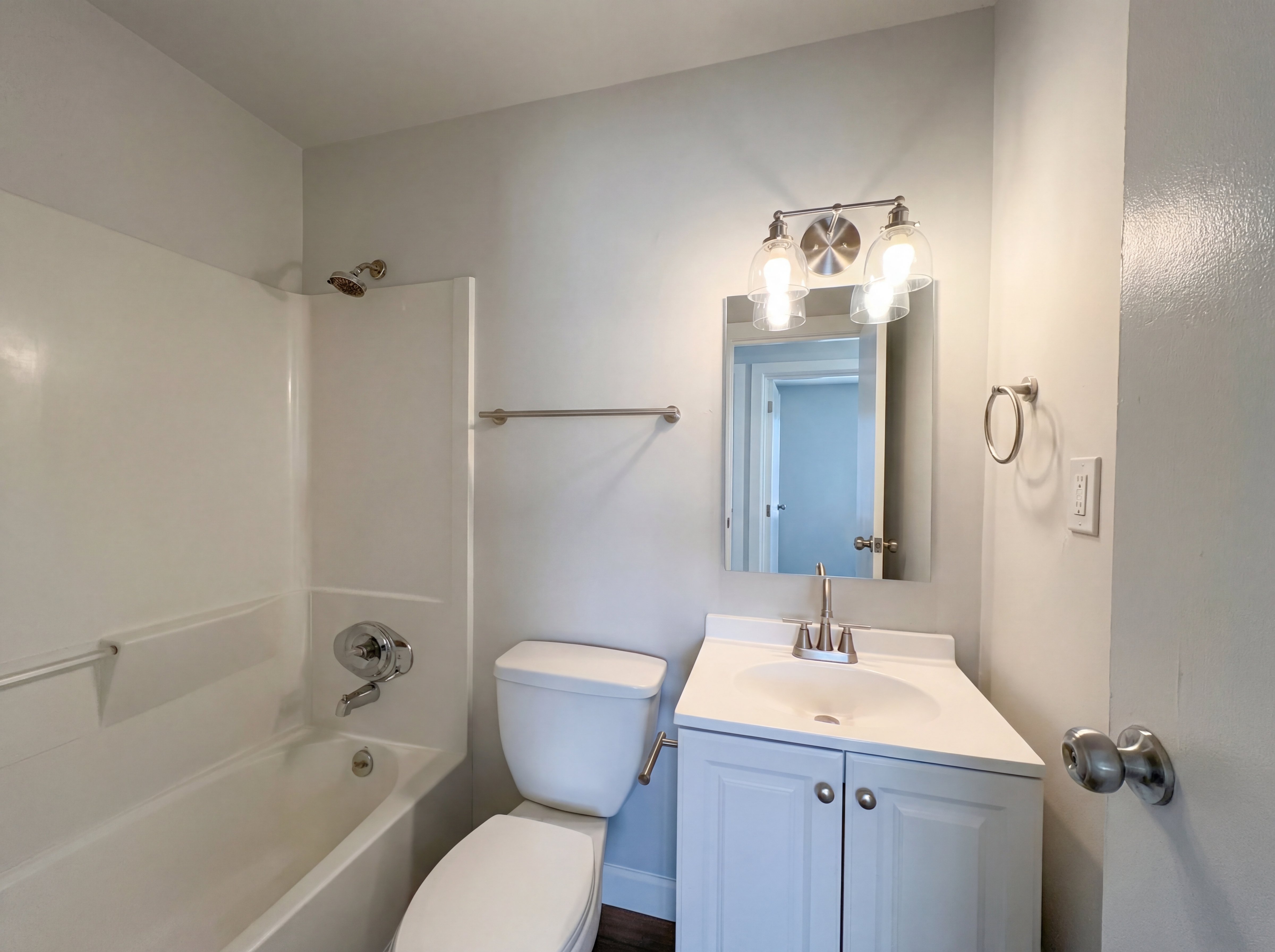 Photo 6 of 20 of 1858 Aspenhill Dr, Cincinnati, OH