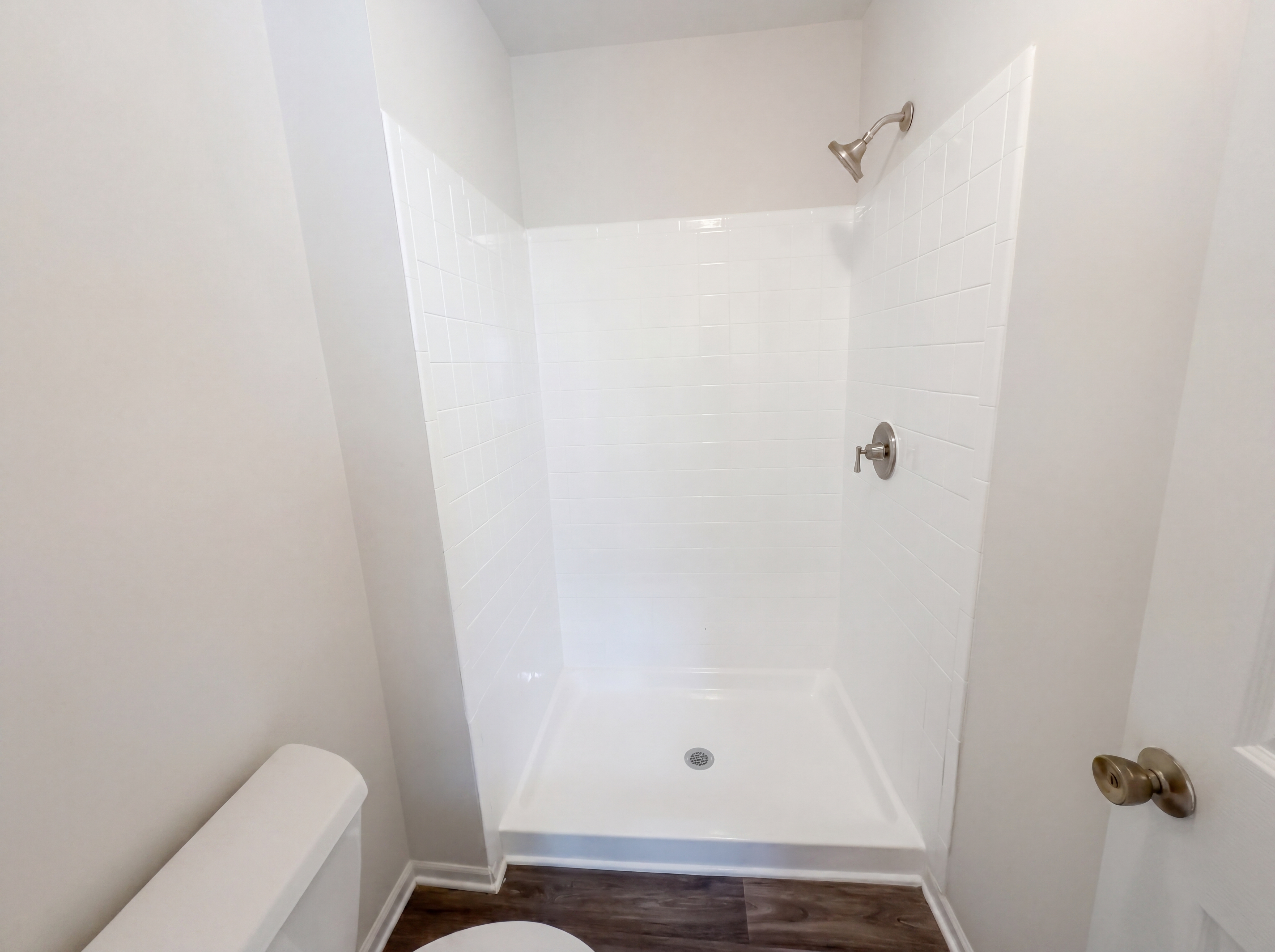 Photo 18 of 21 of 3229 Regents Park Ln, Greensboro, NC