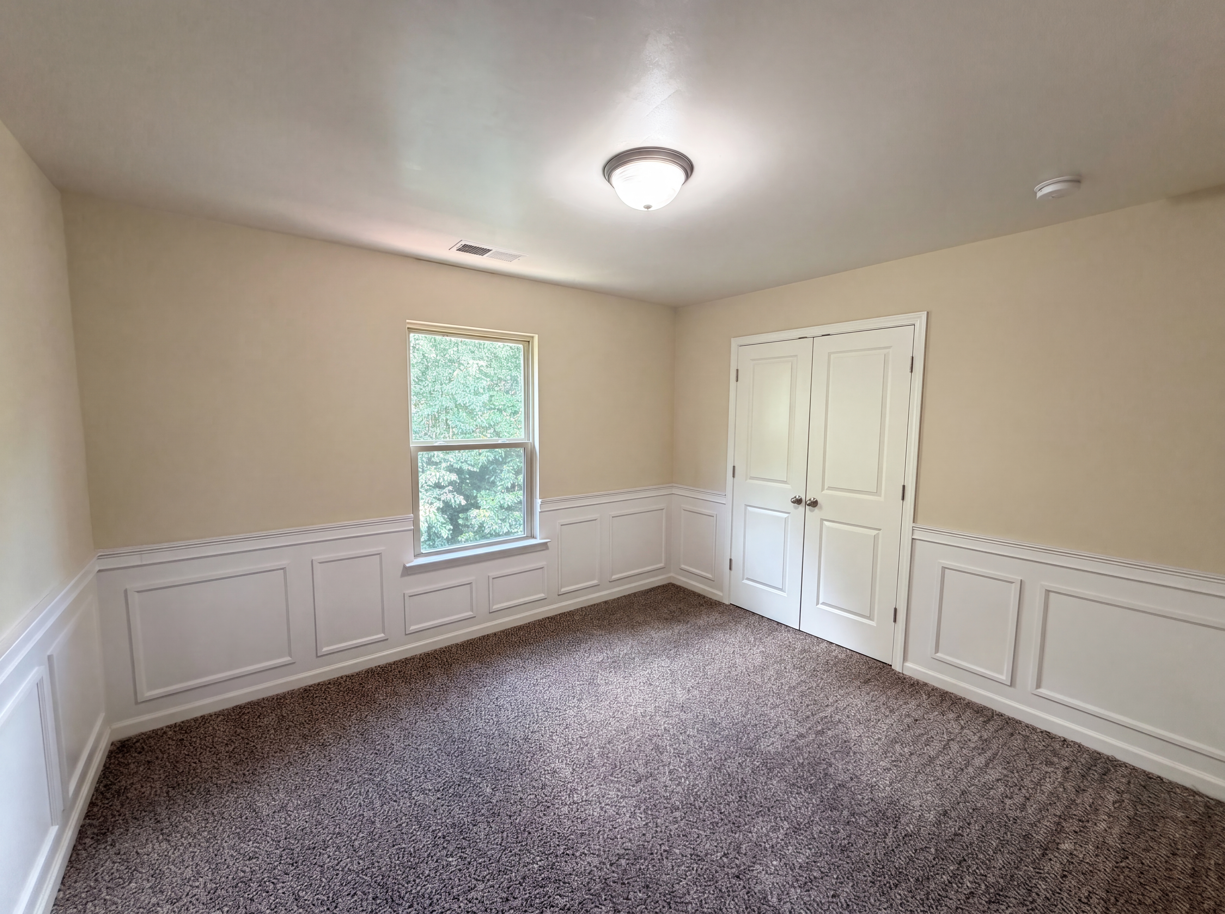 Photo 11 of 22 of 1357 Balvaird Dr, Lawrenceville, GA