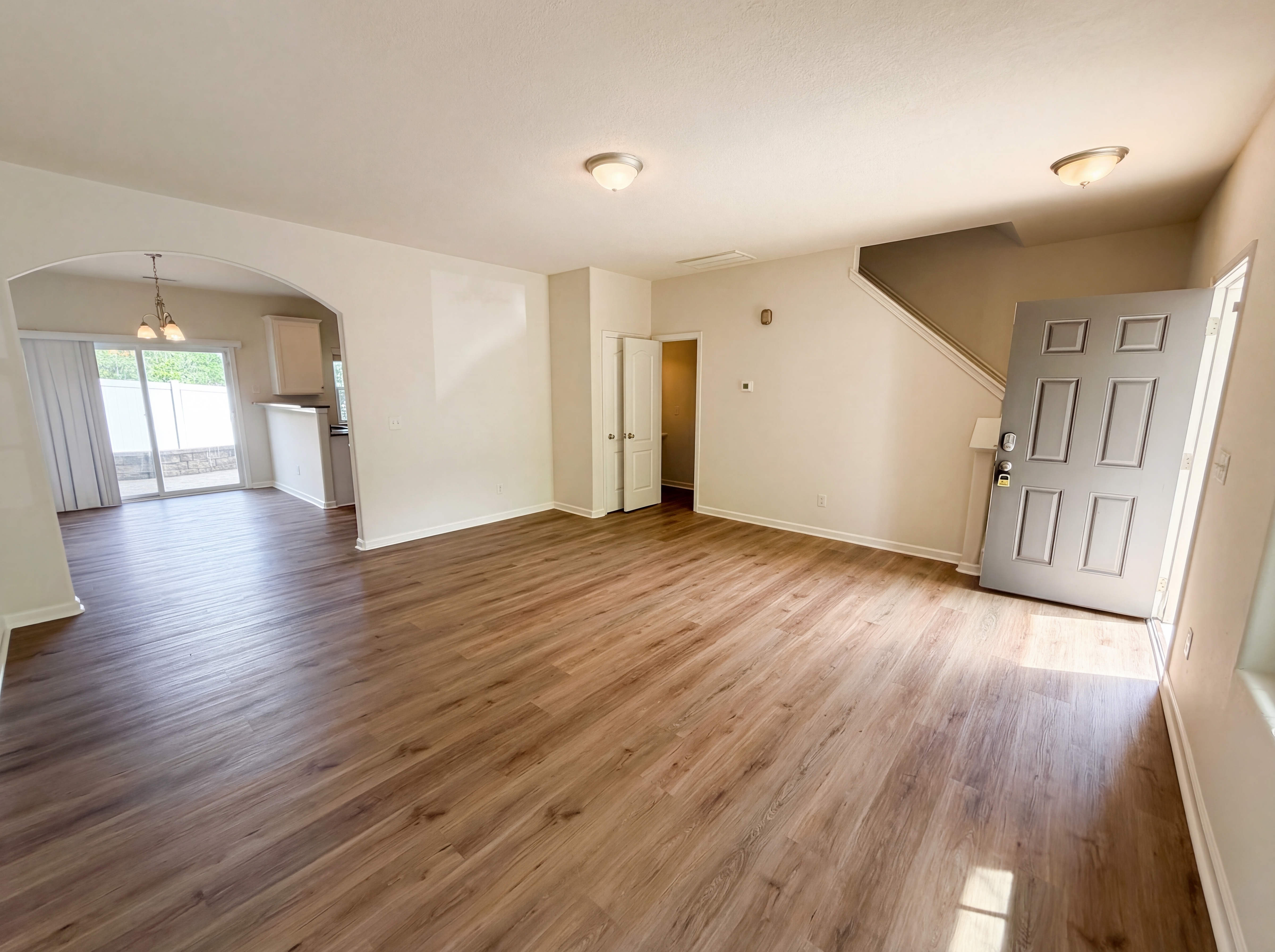 Photo 7 of 25 of 8321 Candlenut Ln, Charlotte, NC