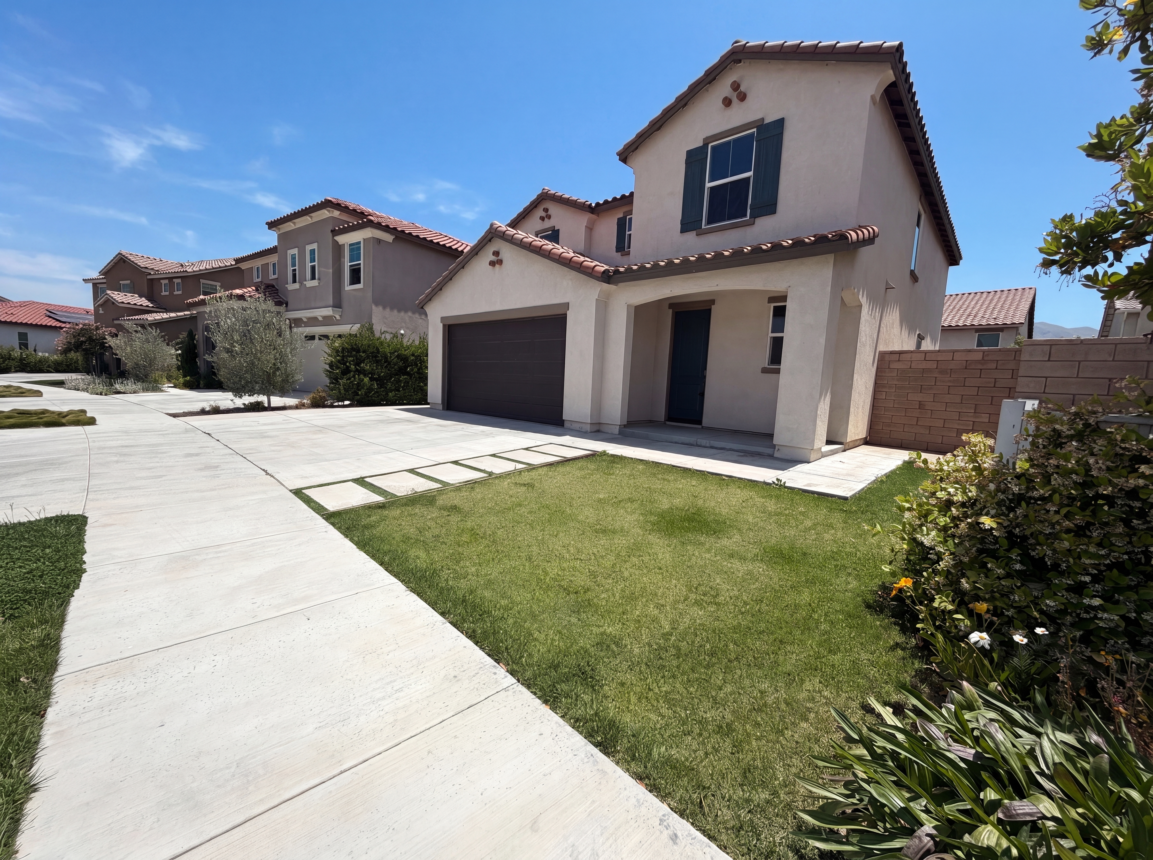 Photo 21 of 24 of 383 Eureka Dr, Santa Paula, CA