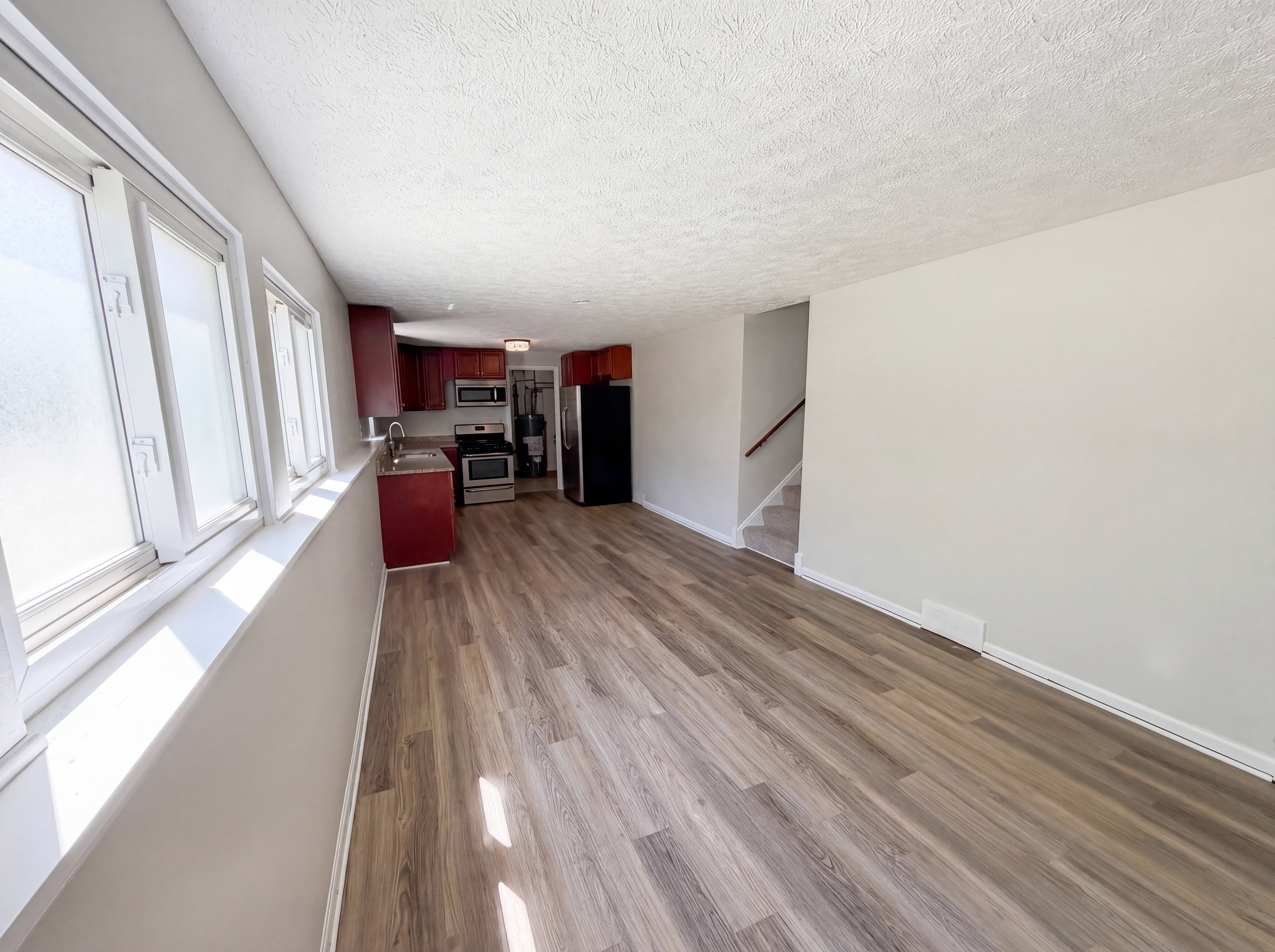Photo 8 of 24 of 5444 Kenbridge Dr, Cleveland, OH