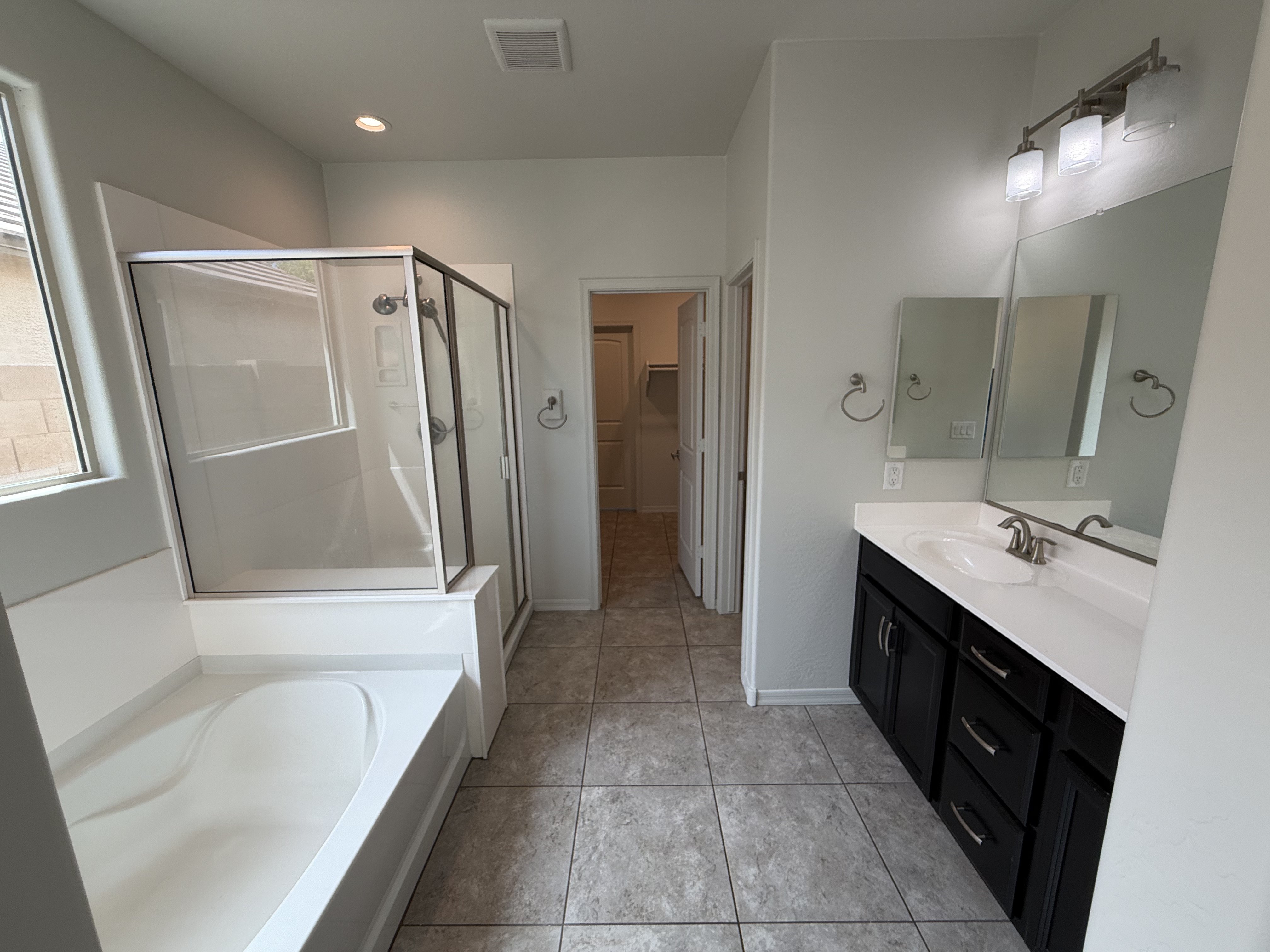 Photo 4 of 31 of 2518 E Fawn Dr, Phoenix, AZ