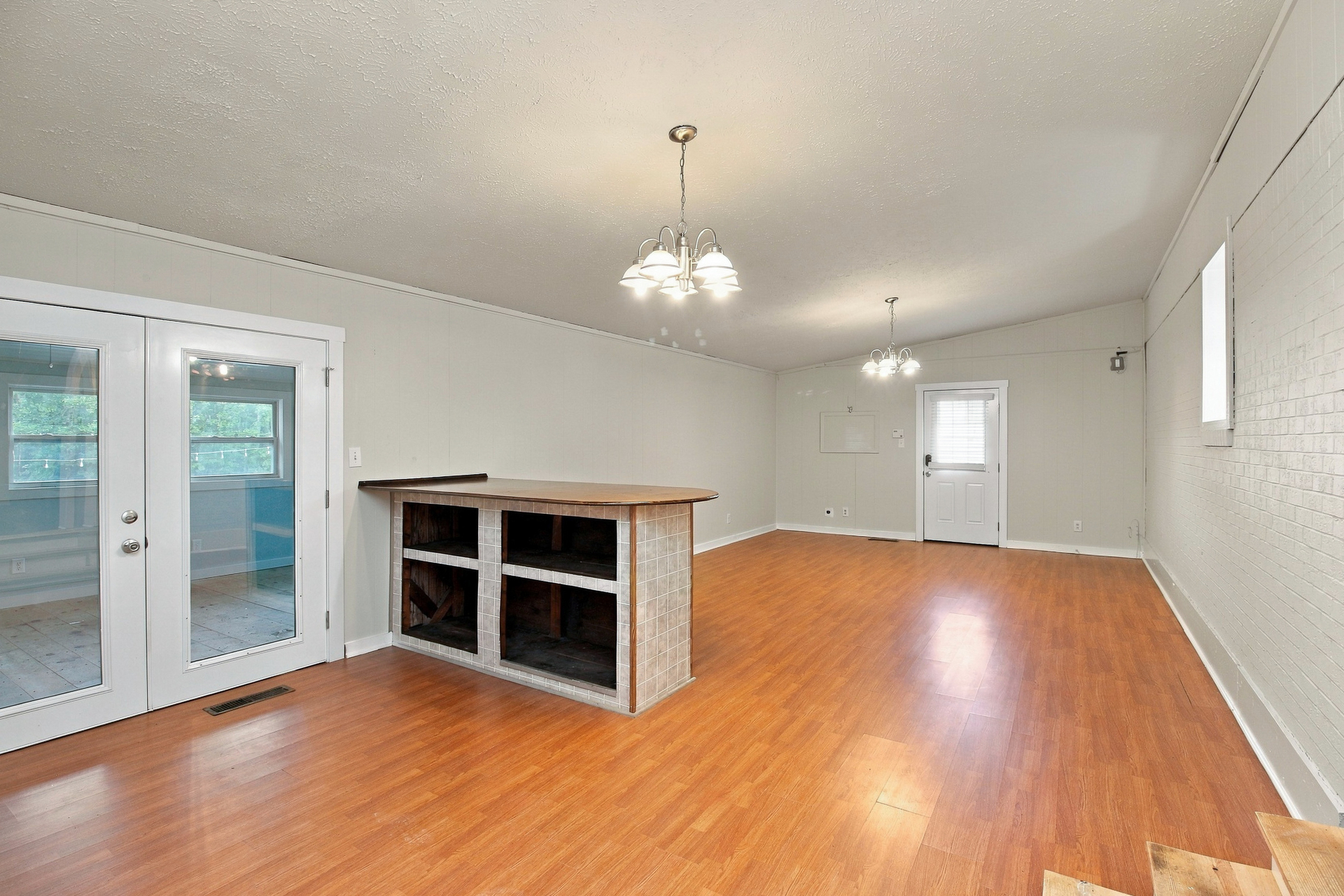Photo 3 of 22 of 2460 Greensboro Rd, Madison, GA