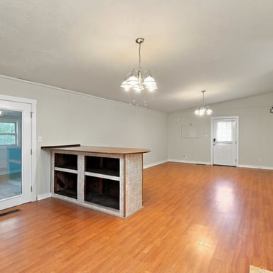 Property photo 3 of 2460 Greensboro Rd
