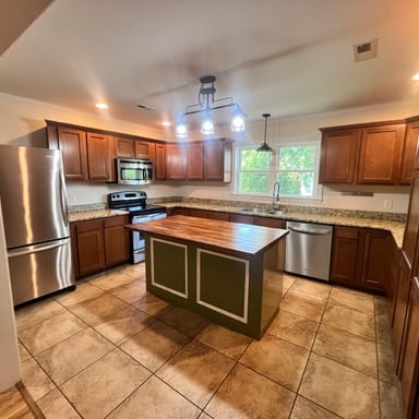 Property photo 2 of 2504 Thomas Langston Rd