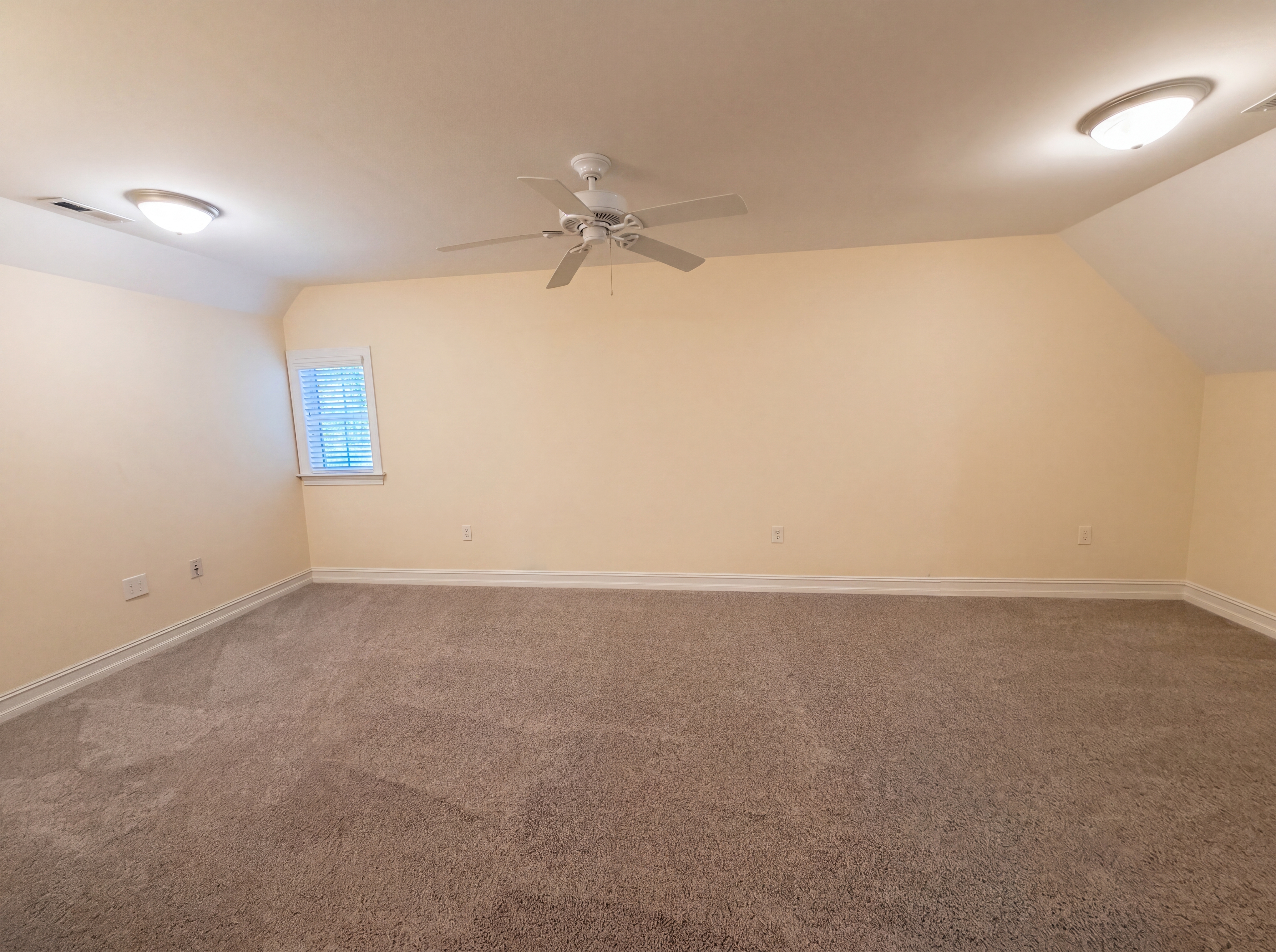 Photo 13 of 28 of 134 Springway Dr, Kannapolis, NC