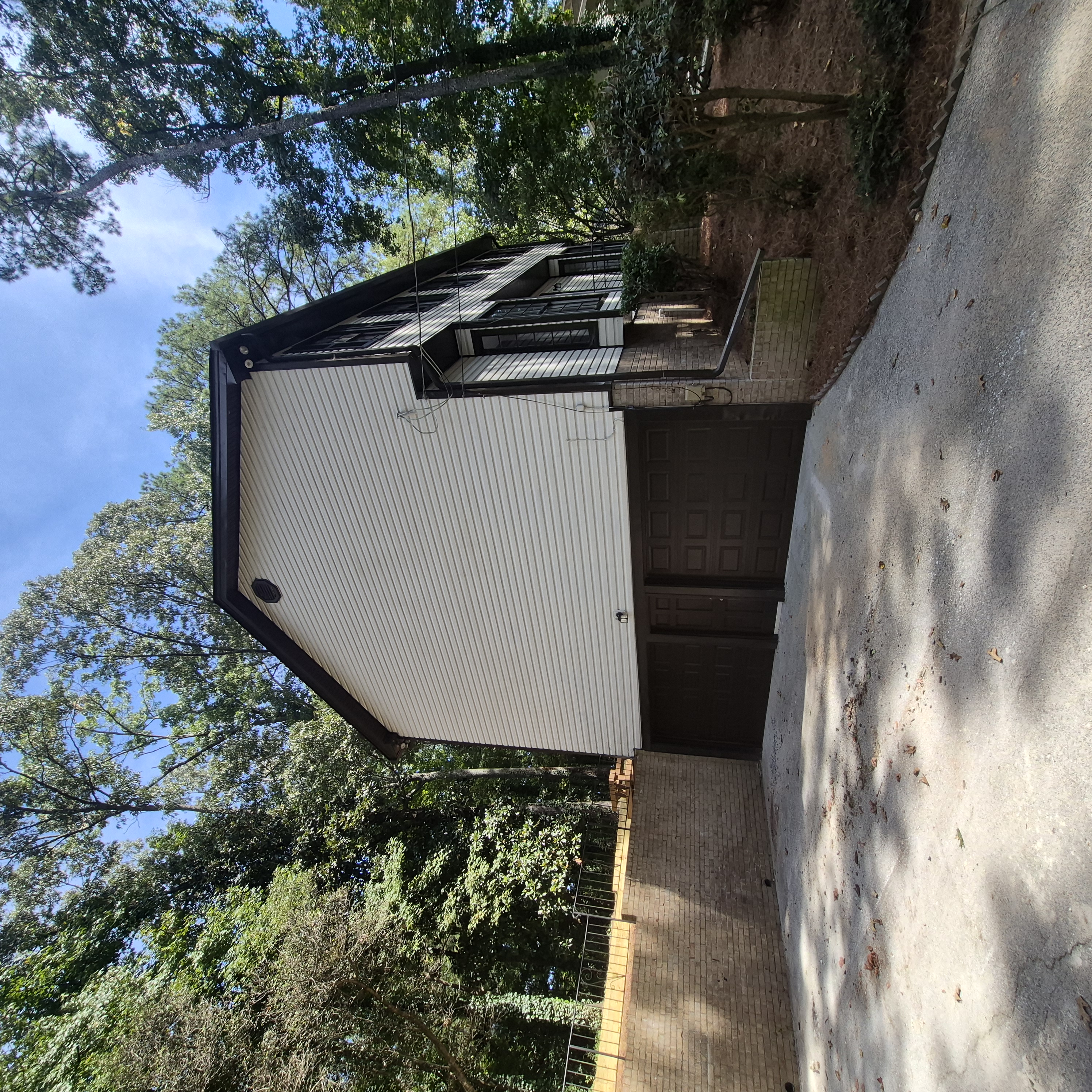 Photo 18 of 21 of 2201 Brookfield Cir, Lawrenceville, GA