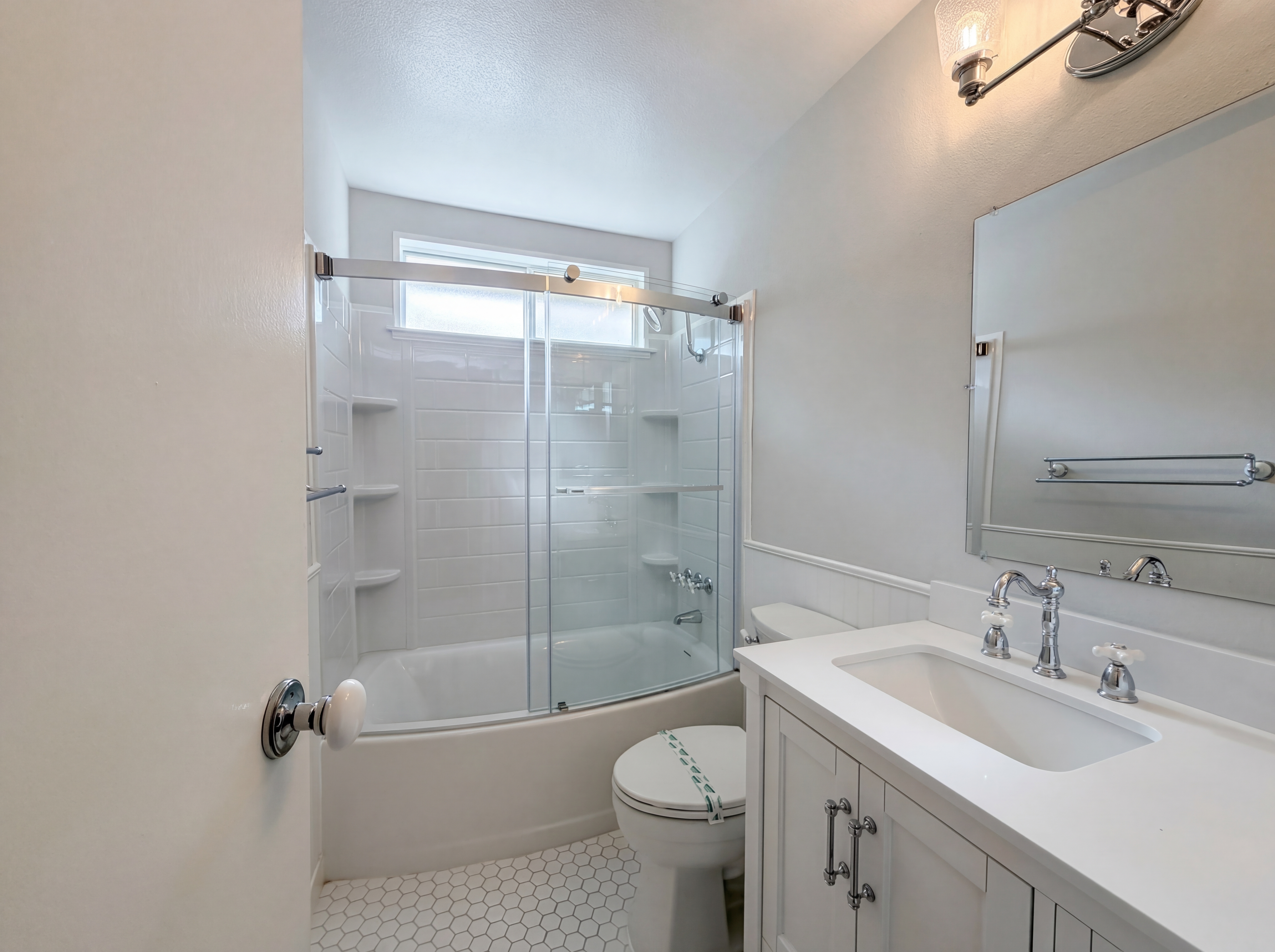 Photo 13 of 21 of 2785 Bonita Dr, Highland, CA