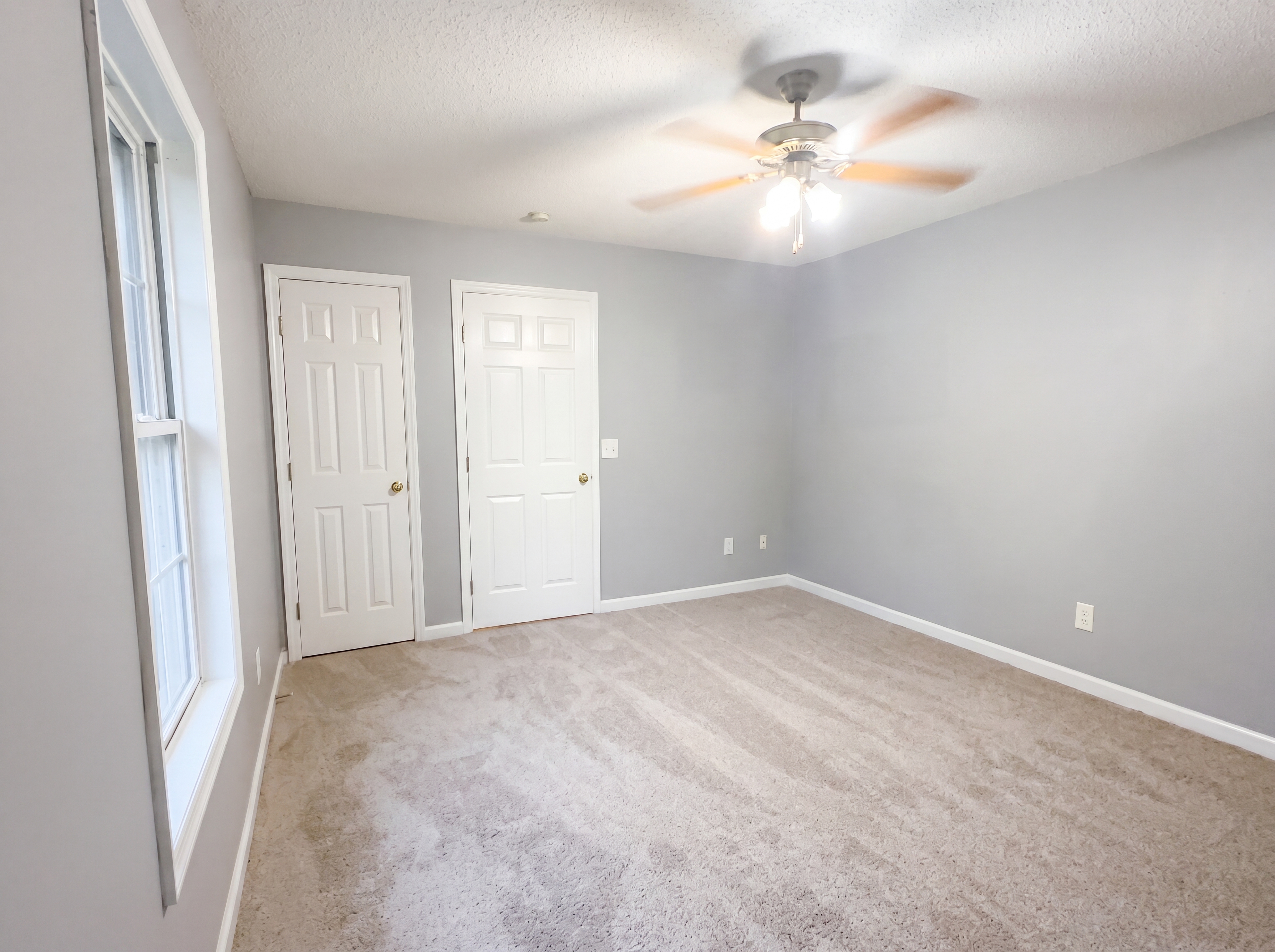Photo 13 of 19 of 223 Williston Dr, Huntsville, AL