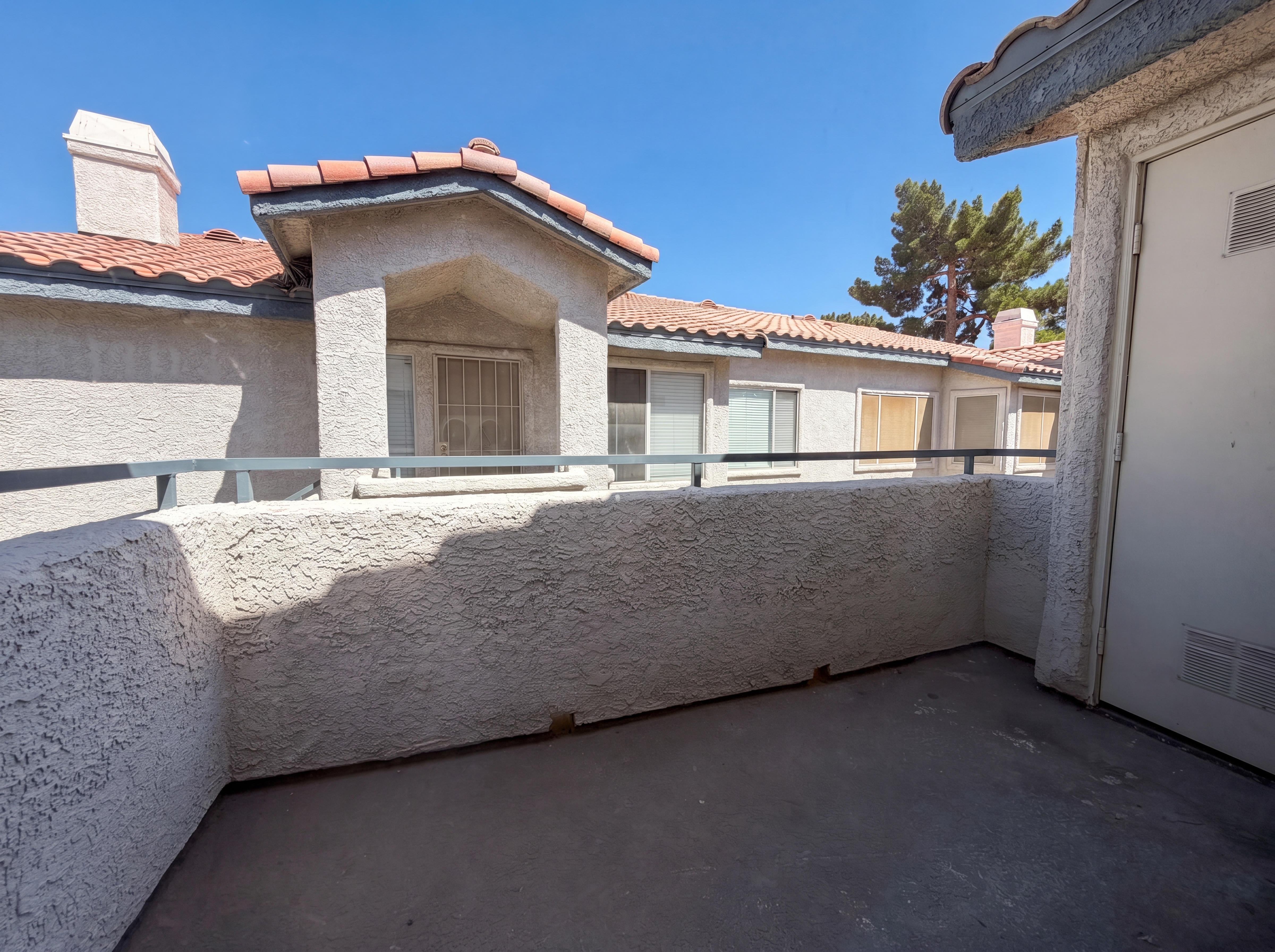 Photo 5 of 23 of 3087 Key Largo Dr, Las Vegas, NV