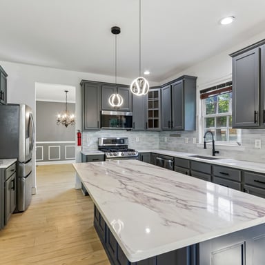 Property photo 2 of 7 Longfellow Ln