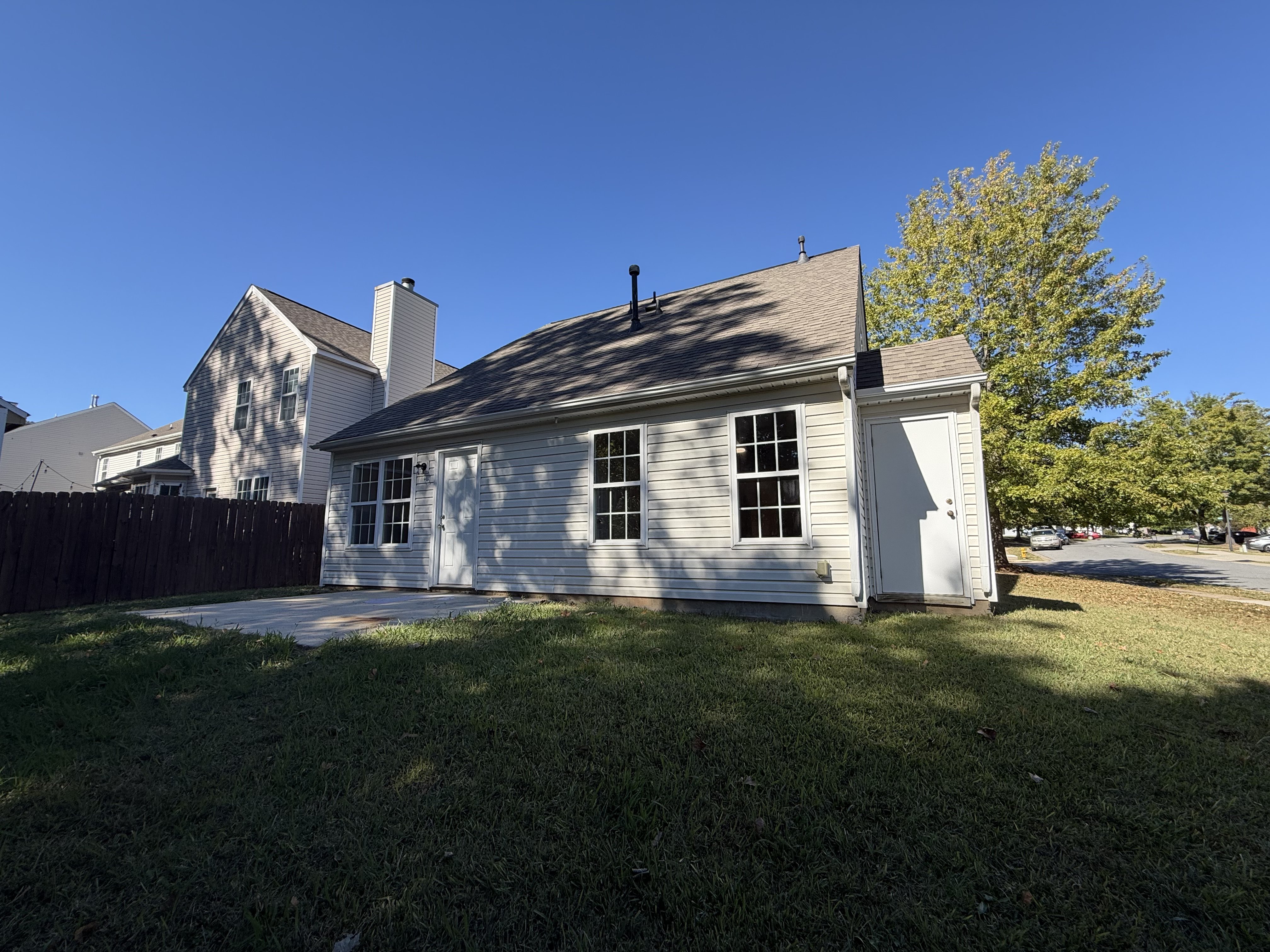 Photo 5 of 19 of 8603 Berrybrook Ln, Charlotte, NC