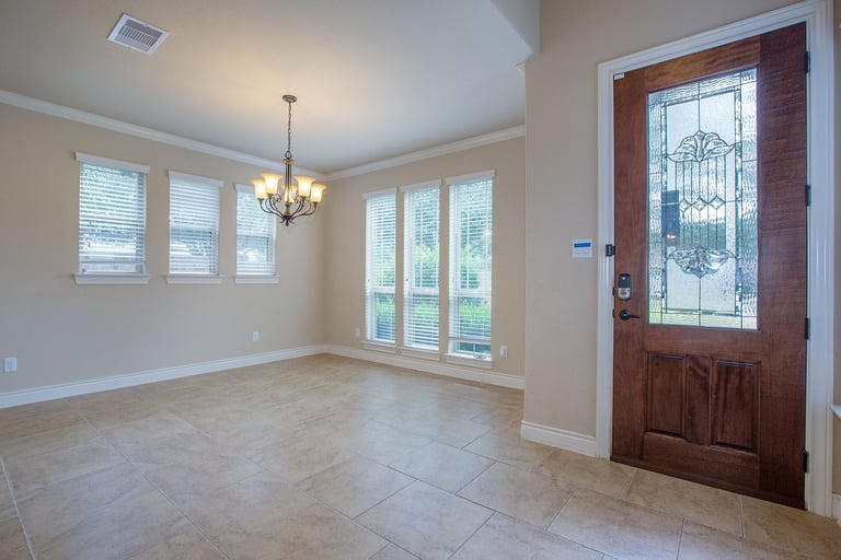Photo 10 of 17 - 10906 Lombardia Ct, Richmond, TX 77406
