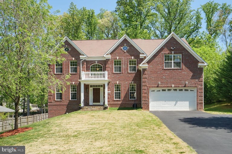 5823 Fitzhugh St, Burke, VA 22015 | Opendoor