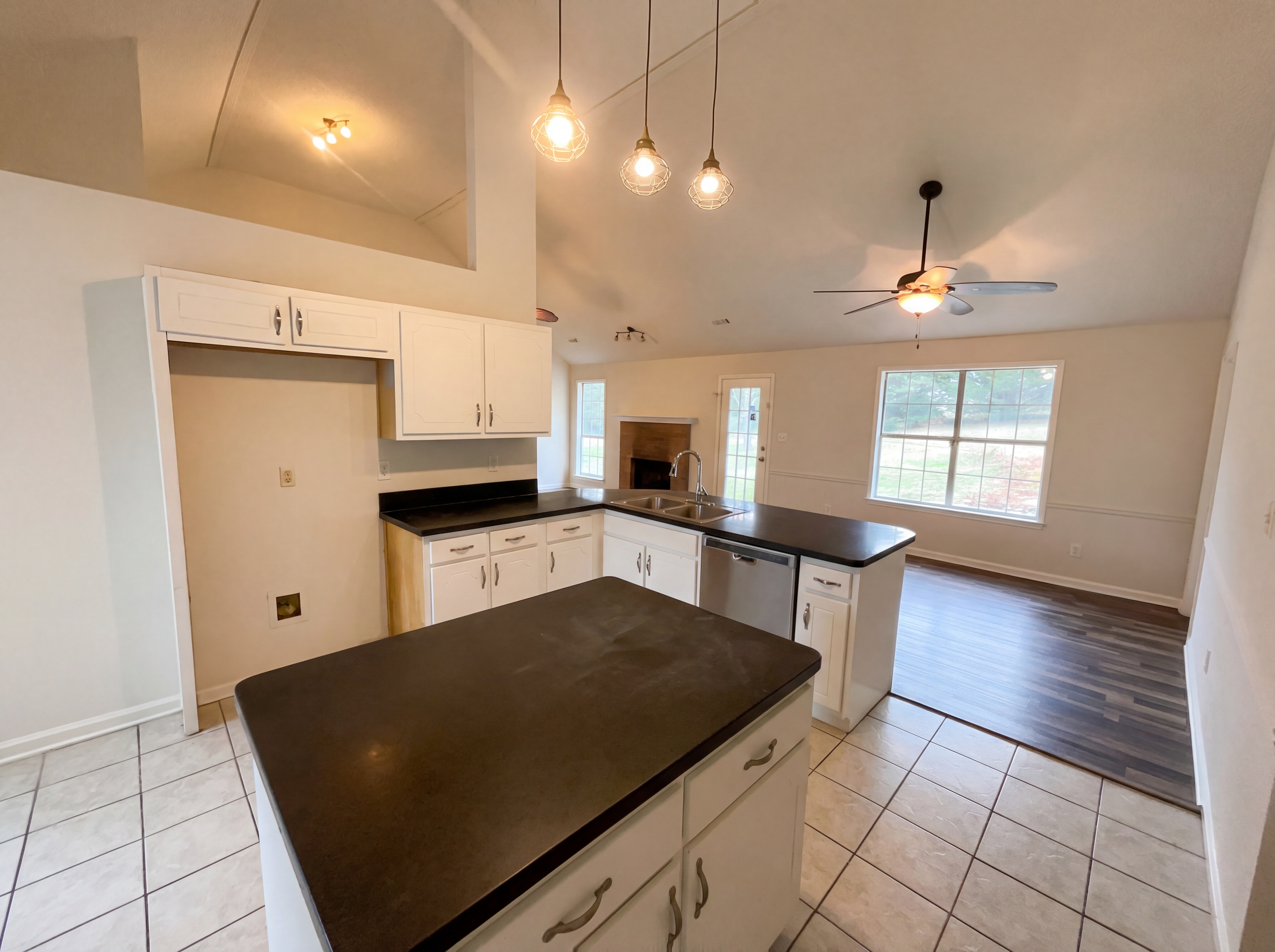 Photo 12 of 22 of 169 Manley Dr, Hampton, GA