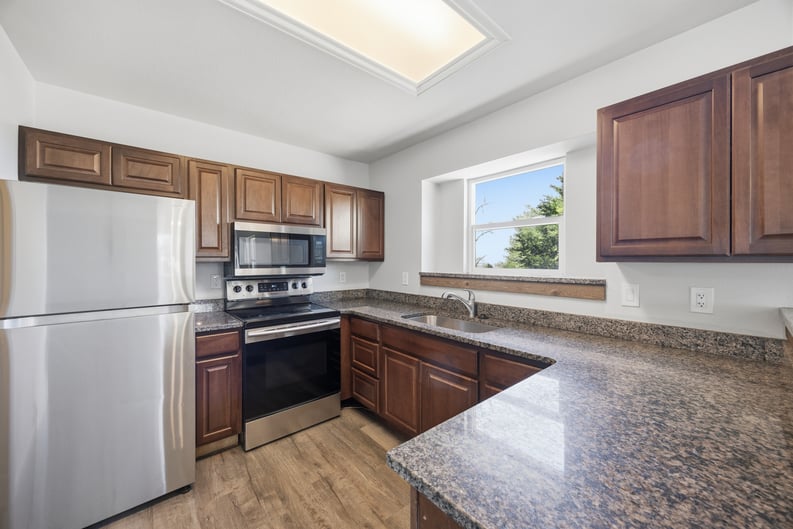 Property photo 2 of 4571 Sunnyhill Dr
