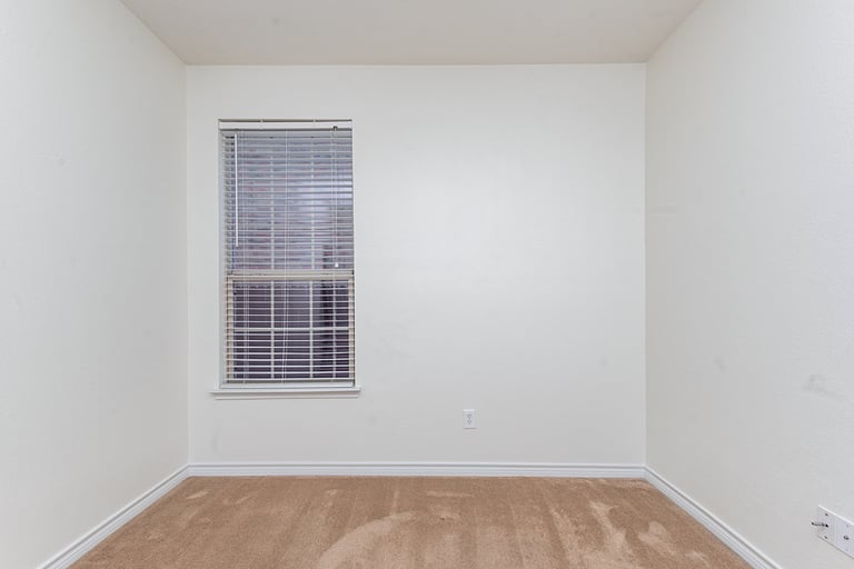 Photo 18 of 33 - 7715 Longbow Ln, Arlington, TX 76002