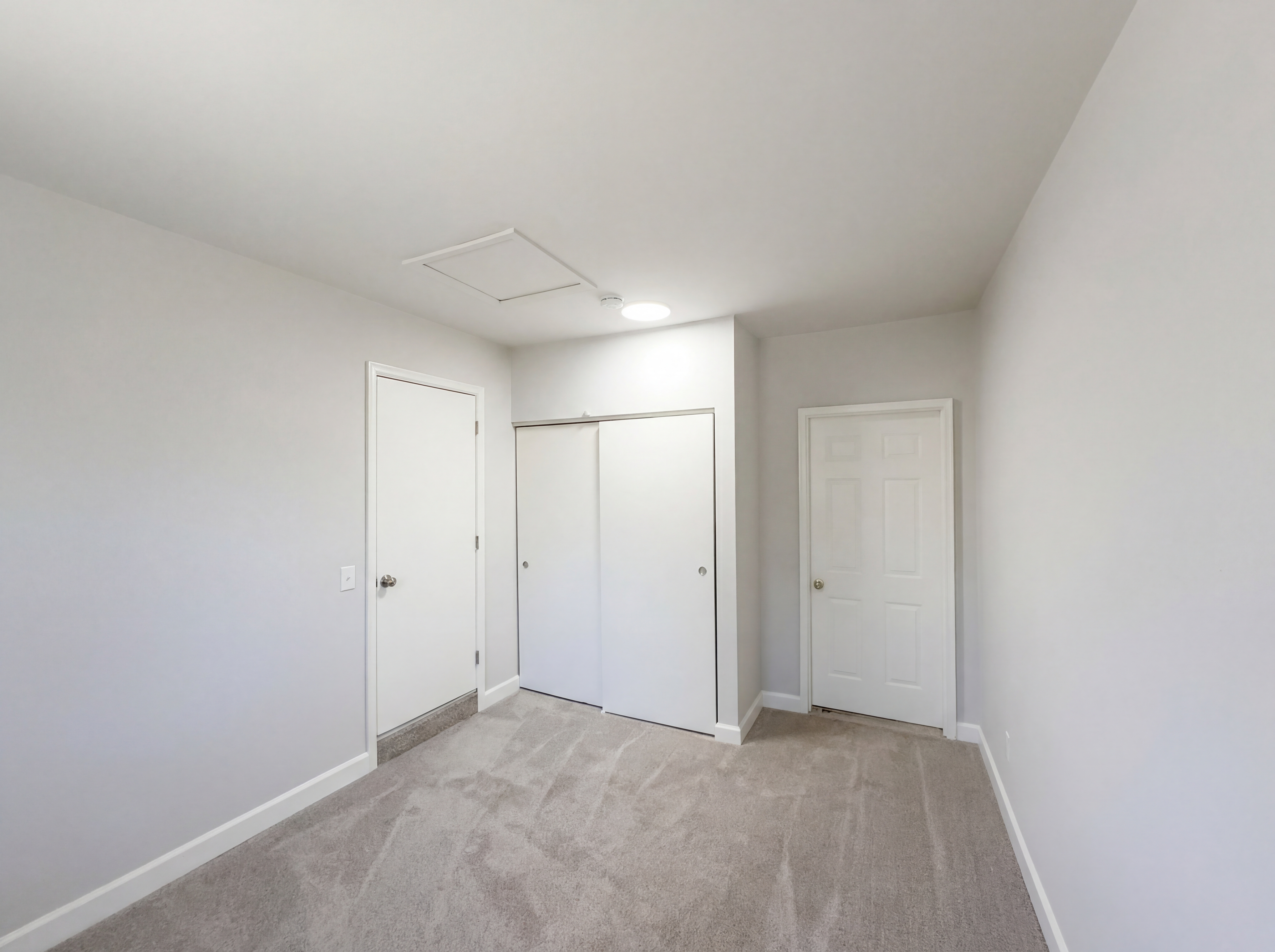 Photo 14 of 20 of 1858 Aspenhill Dr, Cincinnati, OH