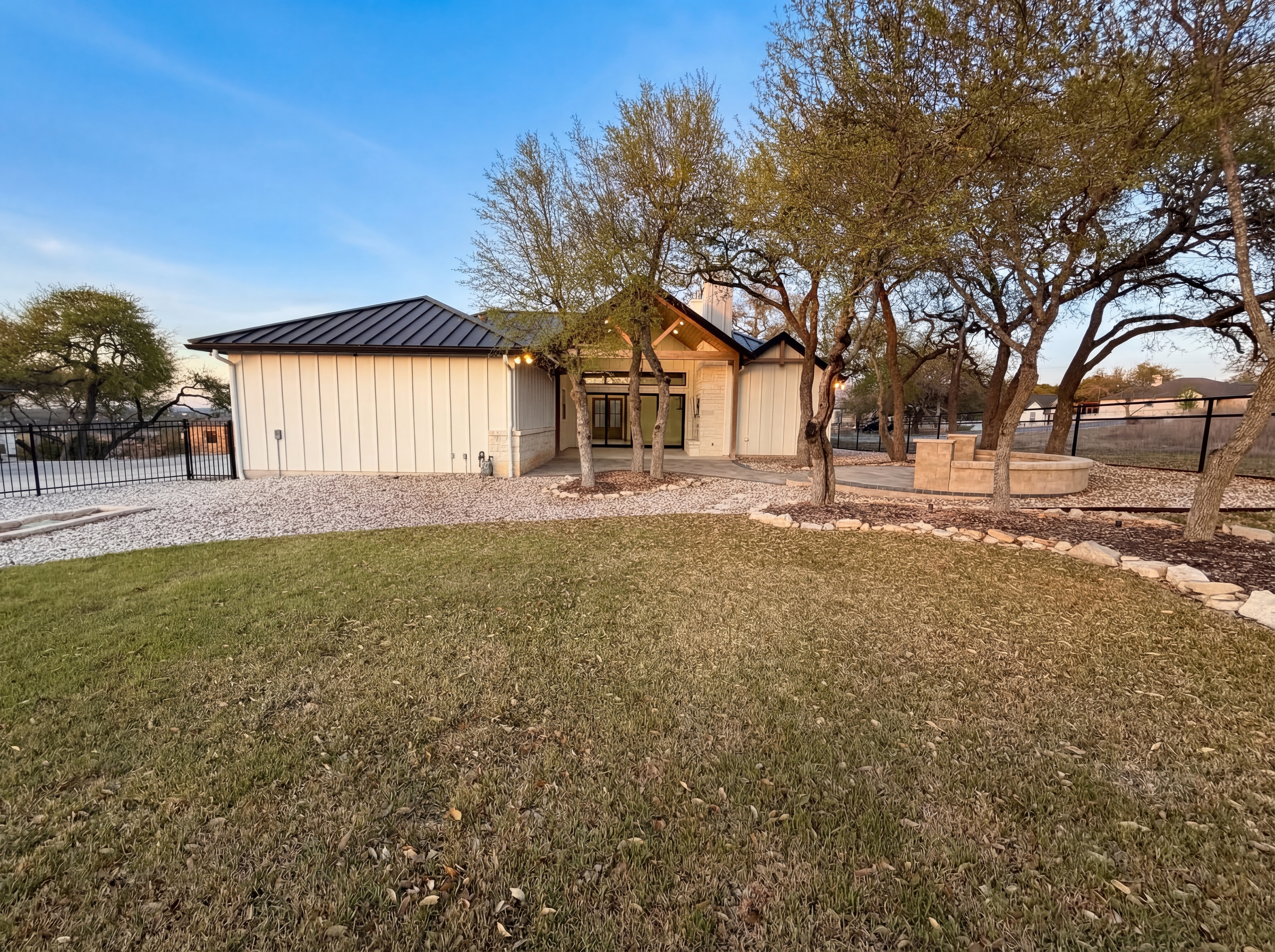 Photo 5 of 17 of 1781 Bella Vista, Canyon Lake, TX