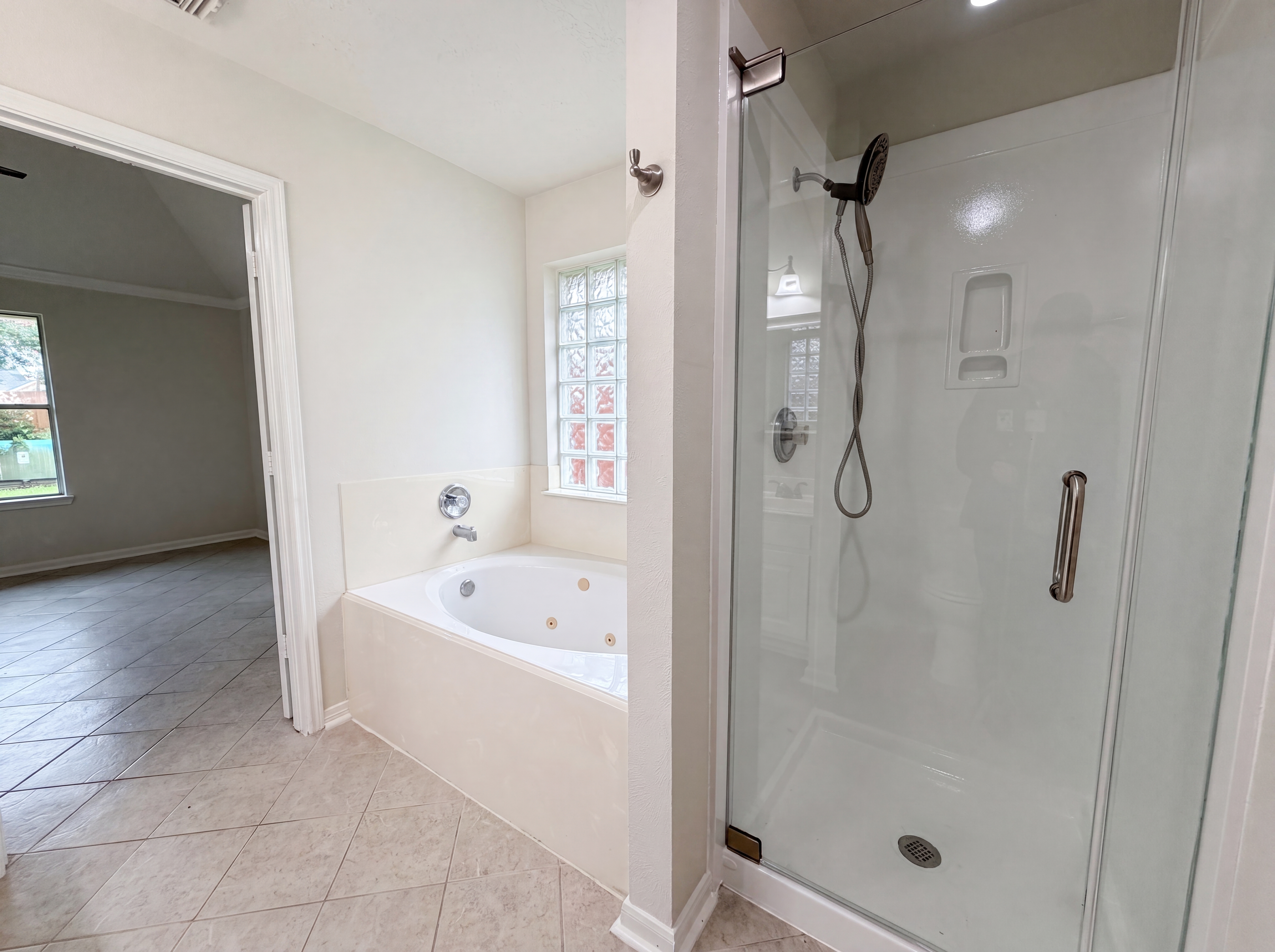 Photo 17 of 21 of 2127 Hannover Way, Spring, TX