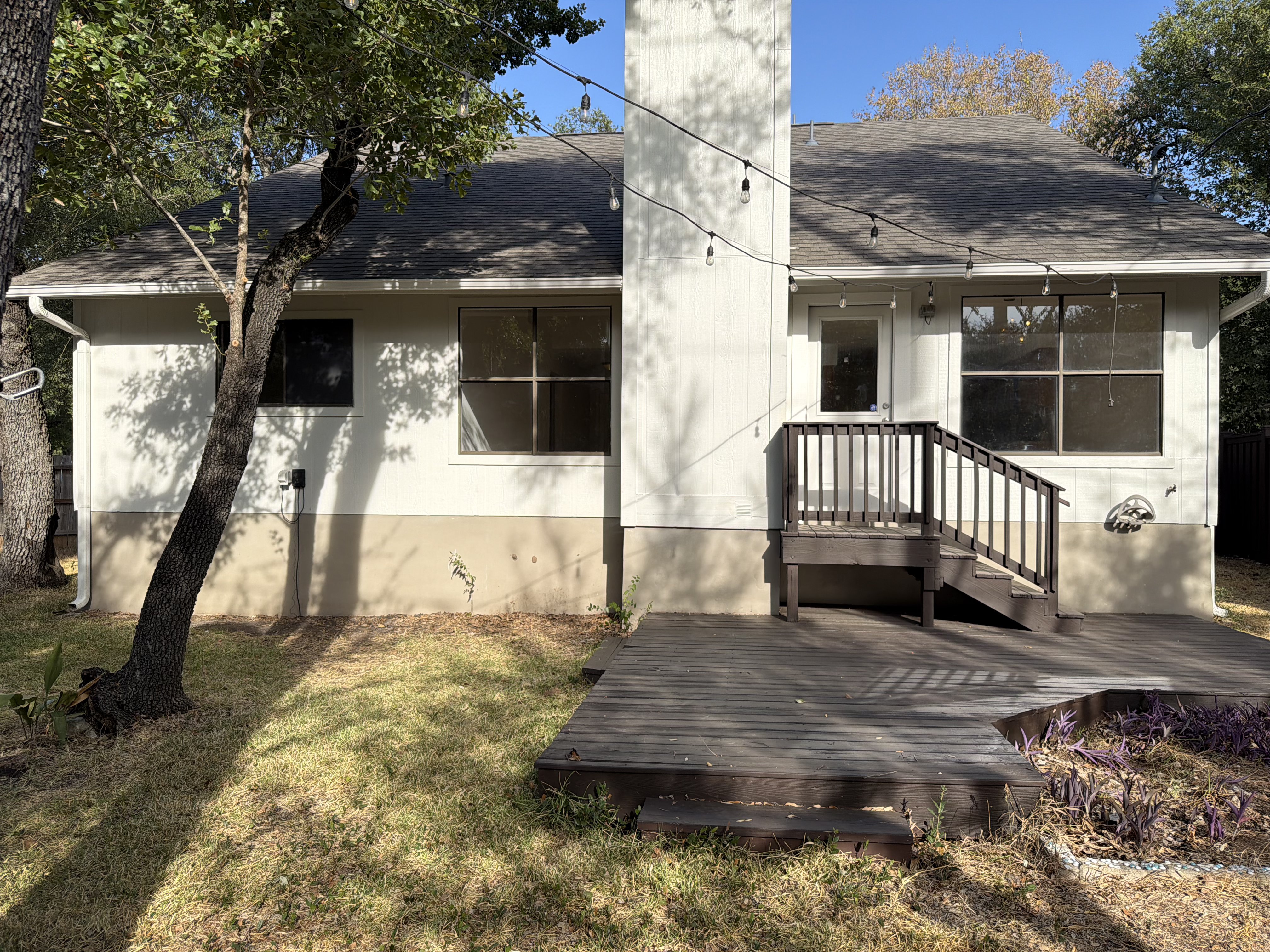 Photo 5 of 31 of 13020 Moorcroft Ln, Austin, TX
