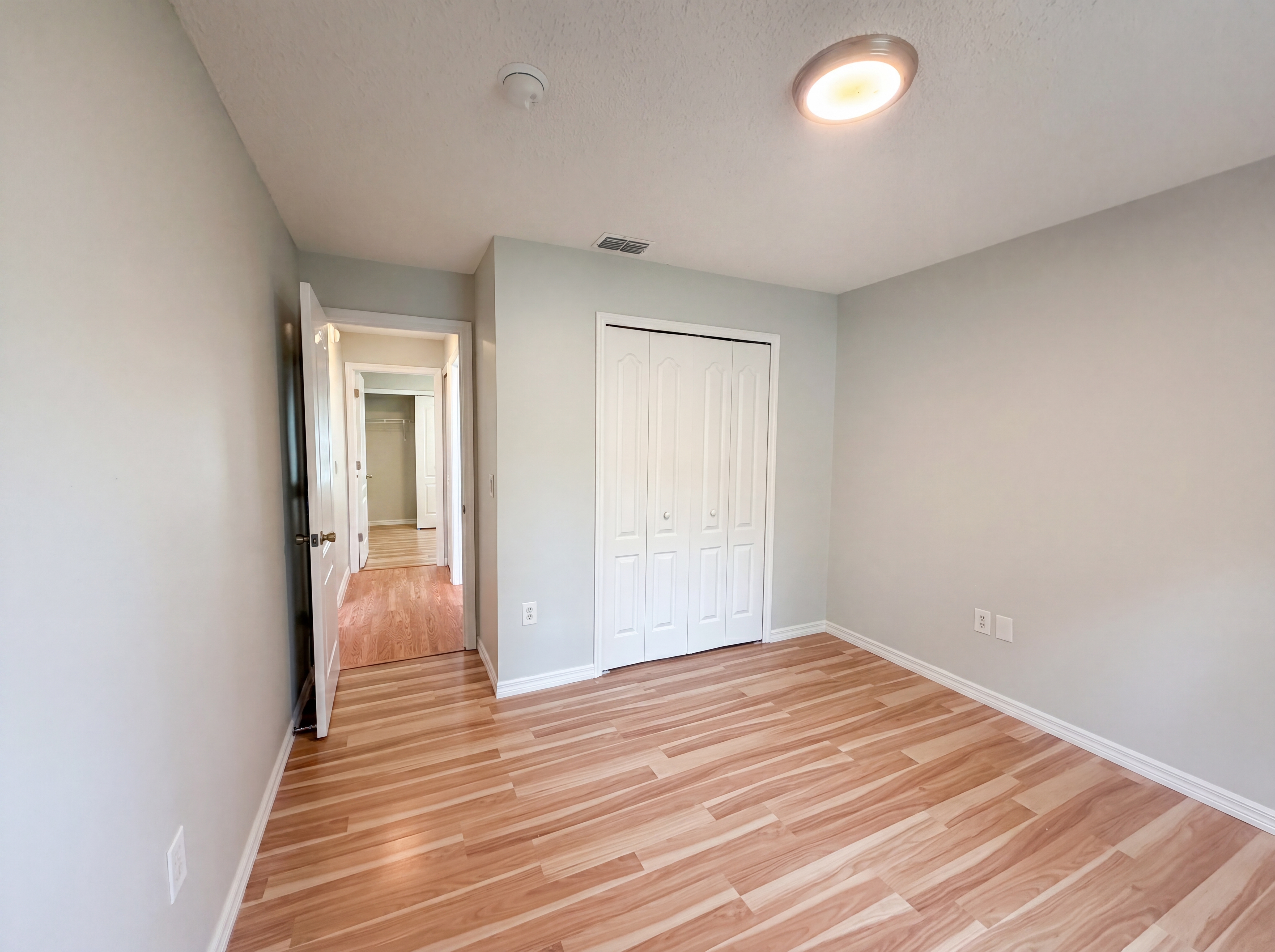 Photo 15 of 20 of 1360 Wildberry Ln, Deltona, FL