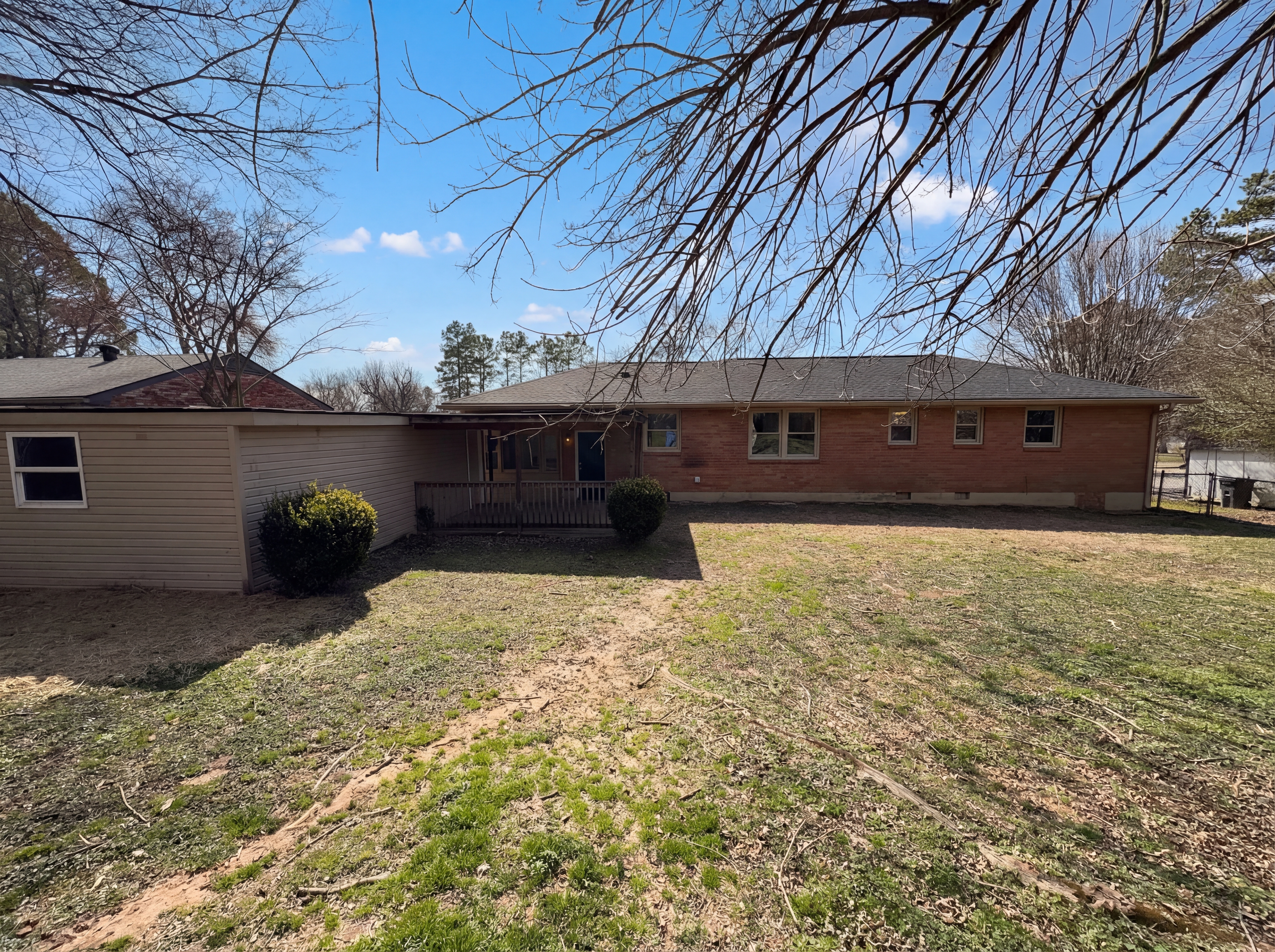 Photo 5 of 17 of 103 Linda Dr, Hendersonville, TN