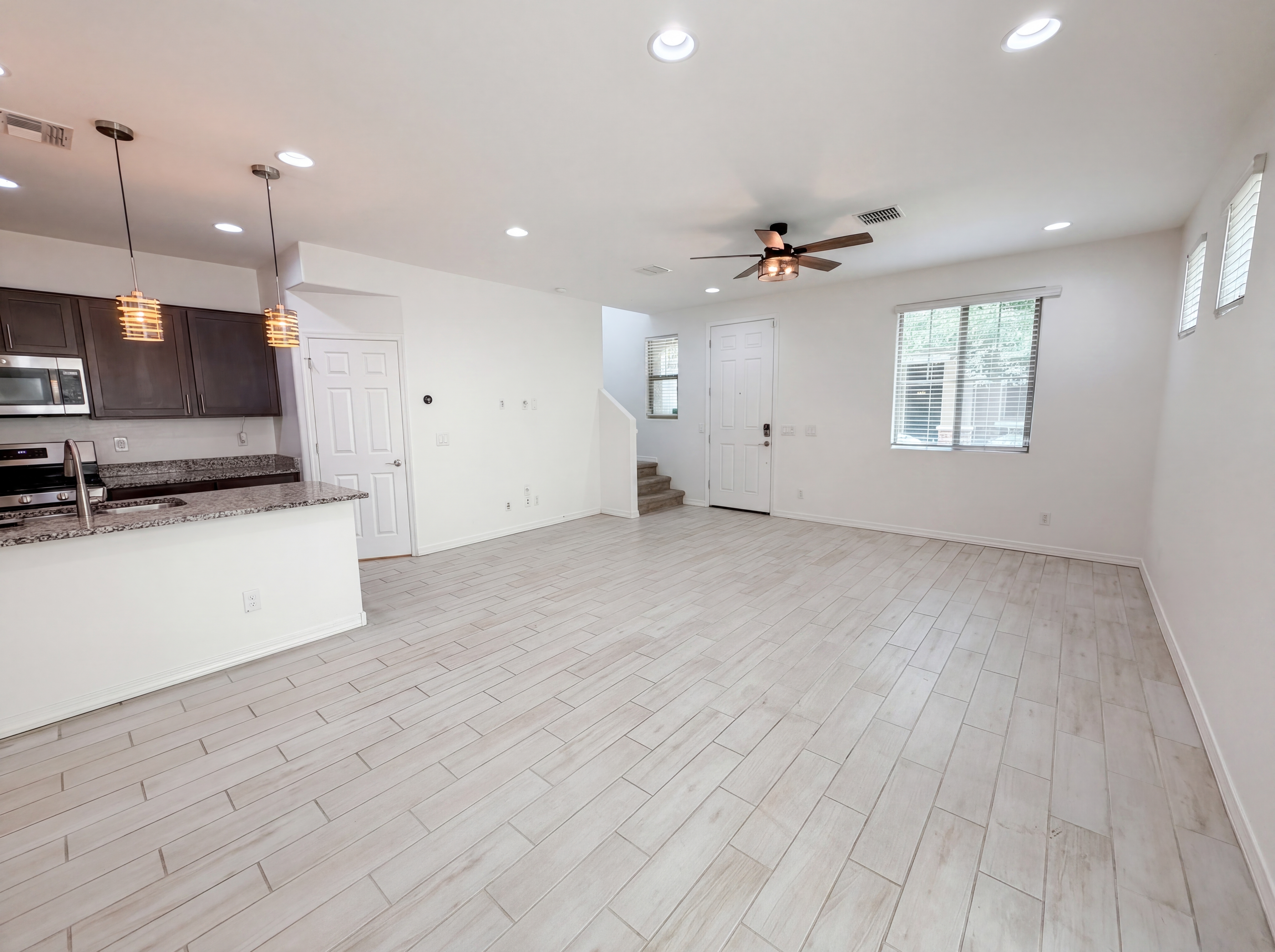 Photo 7 of 26 of 5728 W Raymond St, Phoenix, AZ