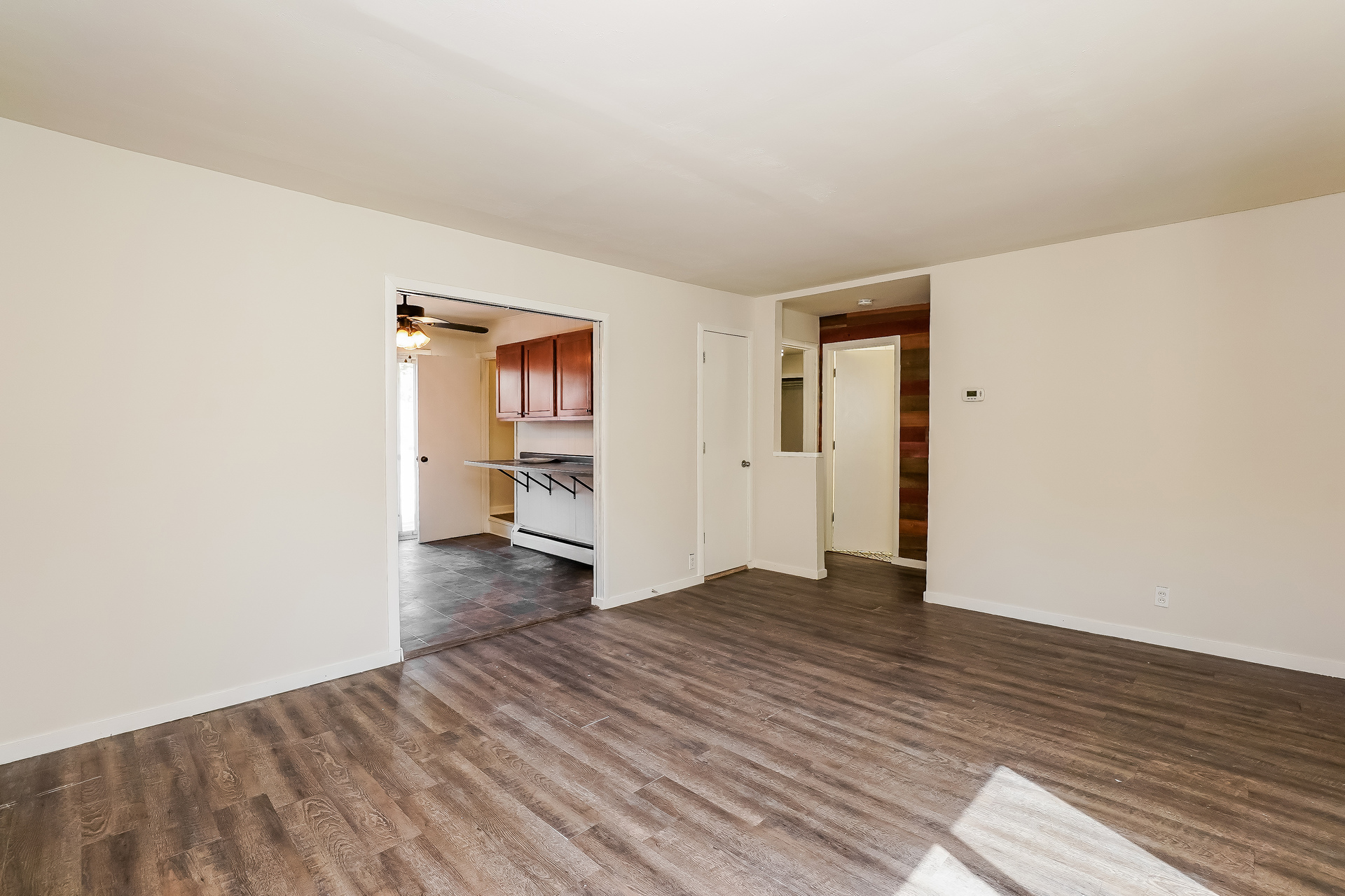 Photo 18 of 21 of 215 S Prairie Rd, New Lenox, IL