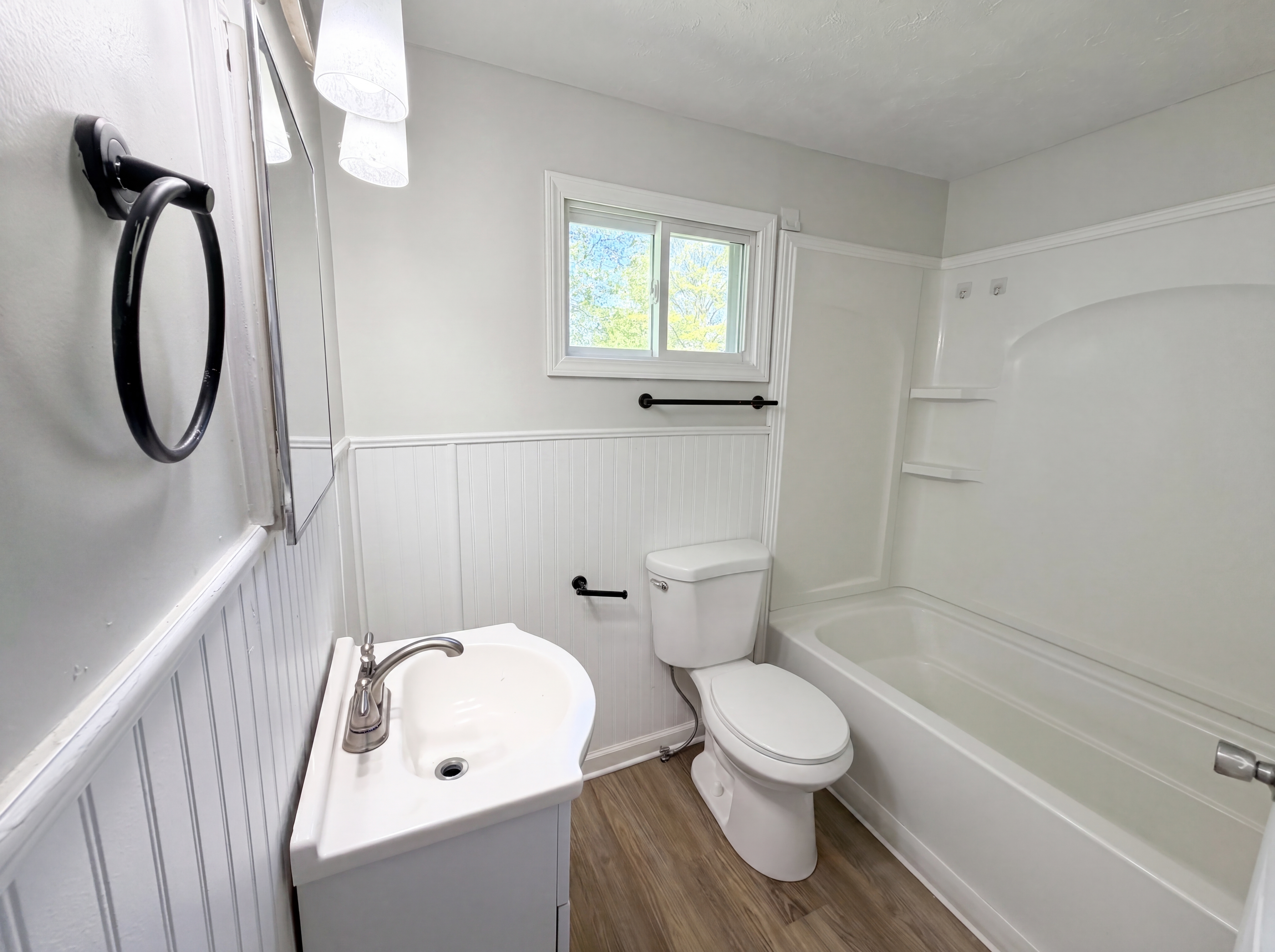 Photo 11 of 21 of 10338 Electric Blvd, Northfield, OH