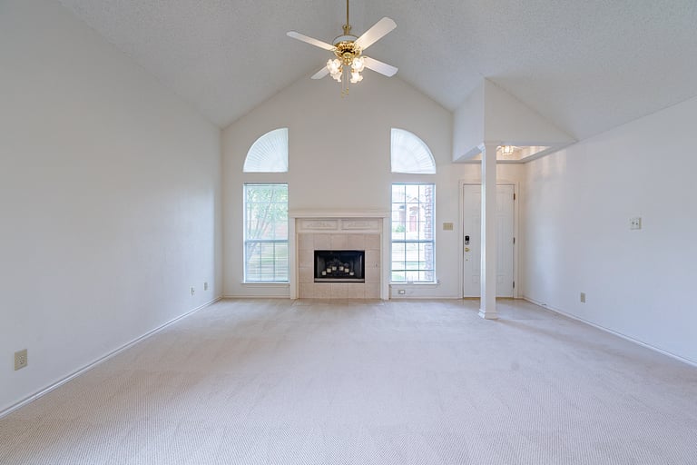 Photo 5 of 25 - 4203 Capstone Dr, Carrollton, TX 75010