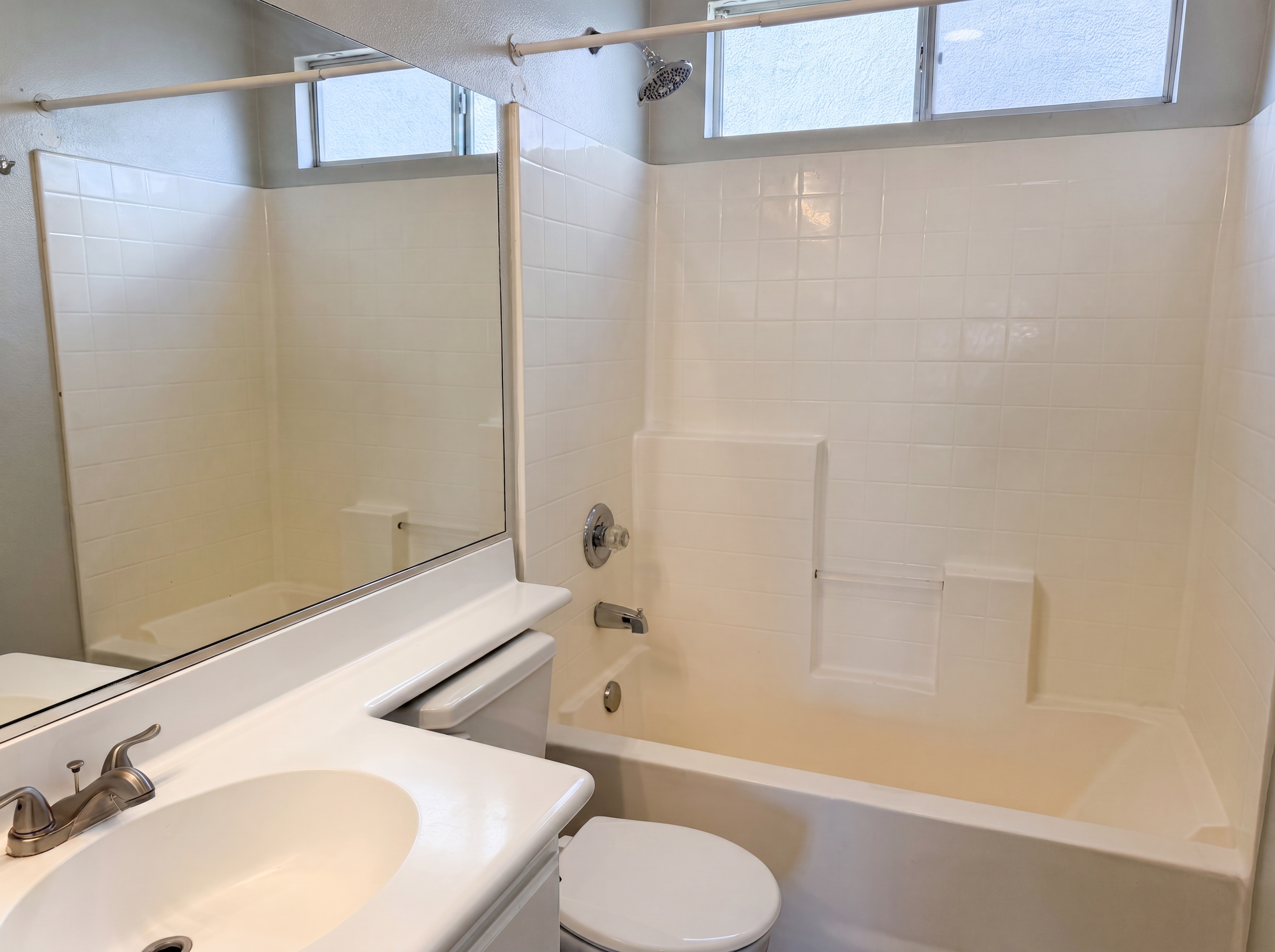 Photo 11 of 18 of 13577 Monterey Way, Victorville, CA