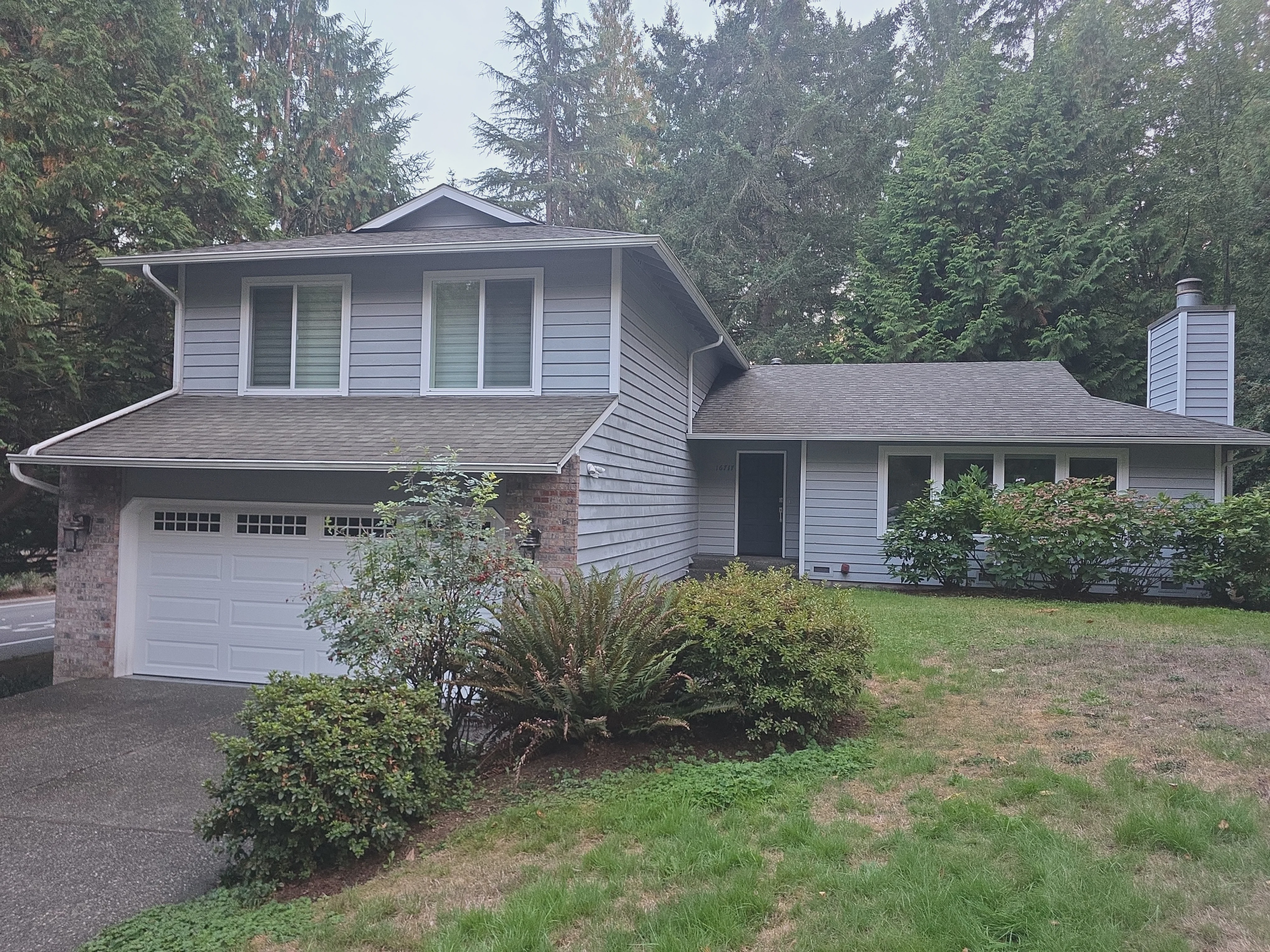 Photo 22 of 25 of 16717 SE 19th St, Bellevue, WA