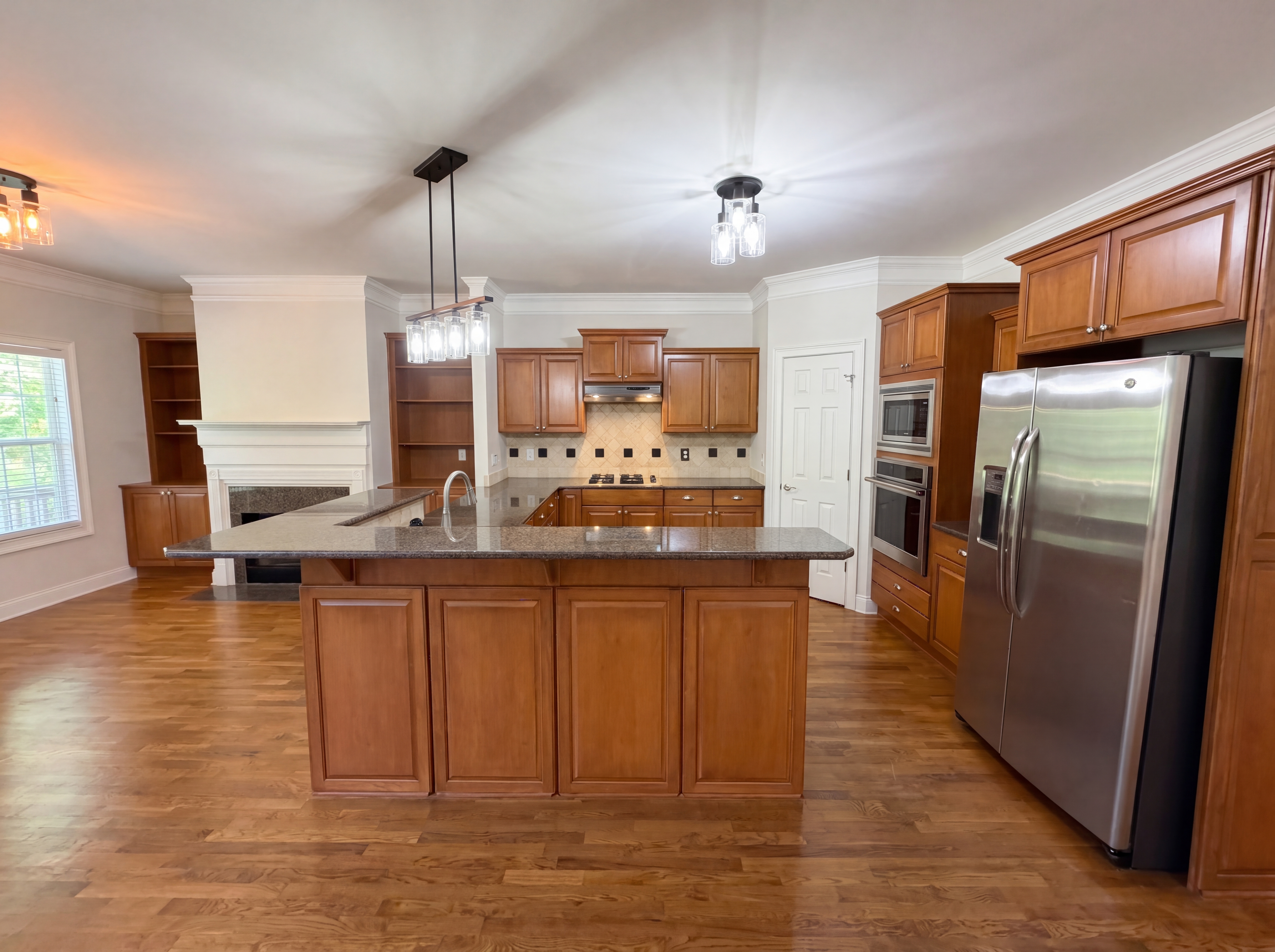 Photo 2 of 39 of 8111 Crestview Dr SE, Covington, GA