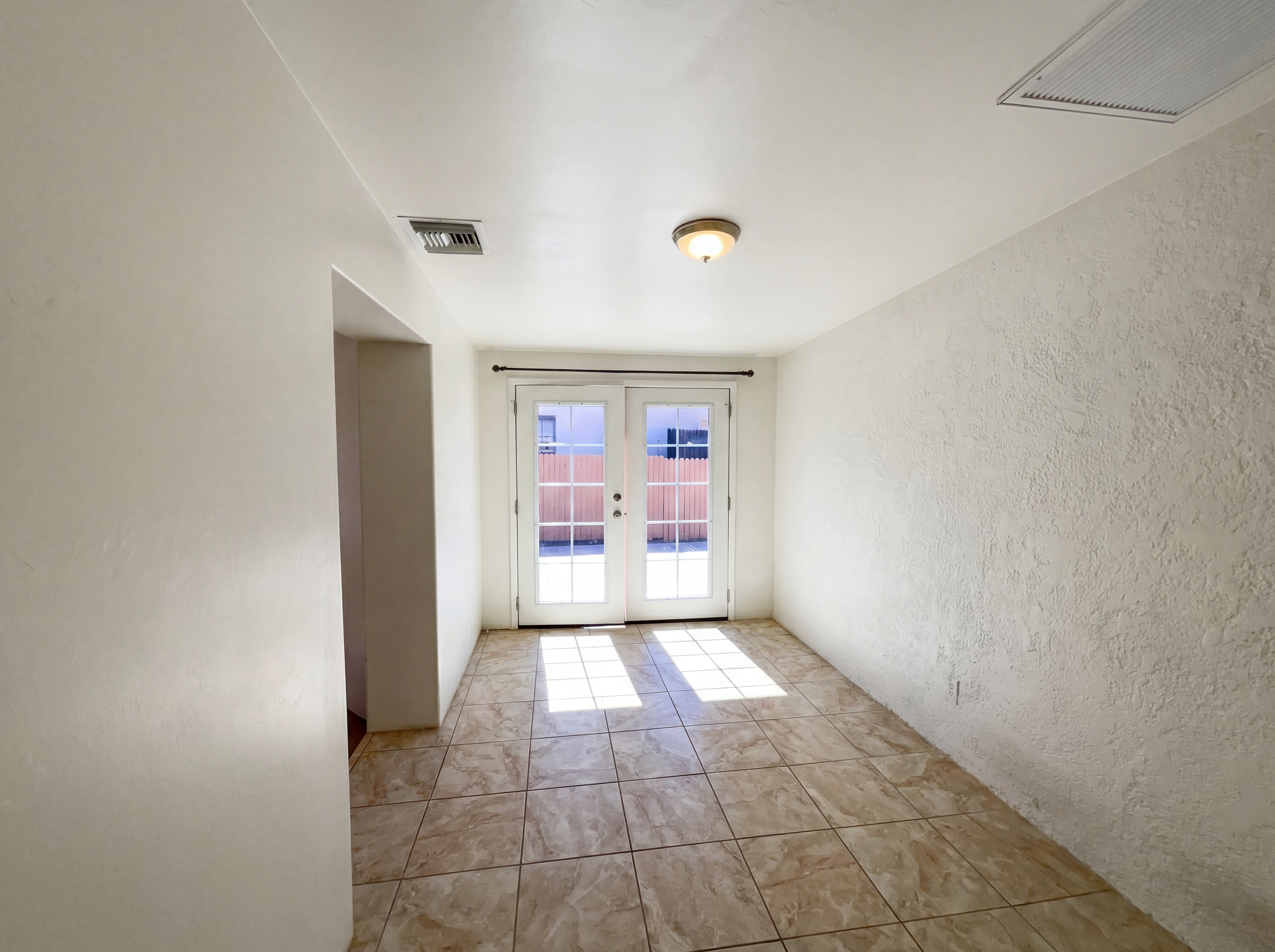 Photo 7 of 21 of 643 N Catalina Ave, Tucson, AZ