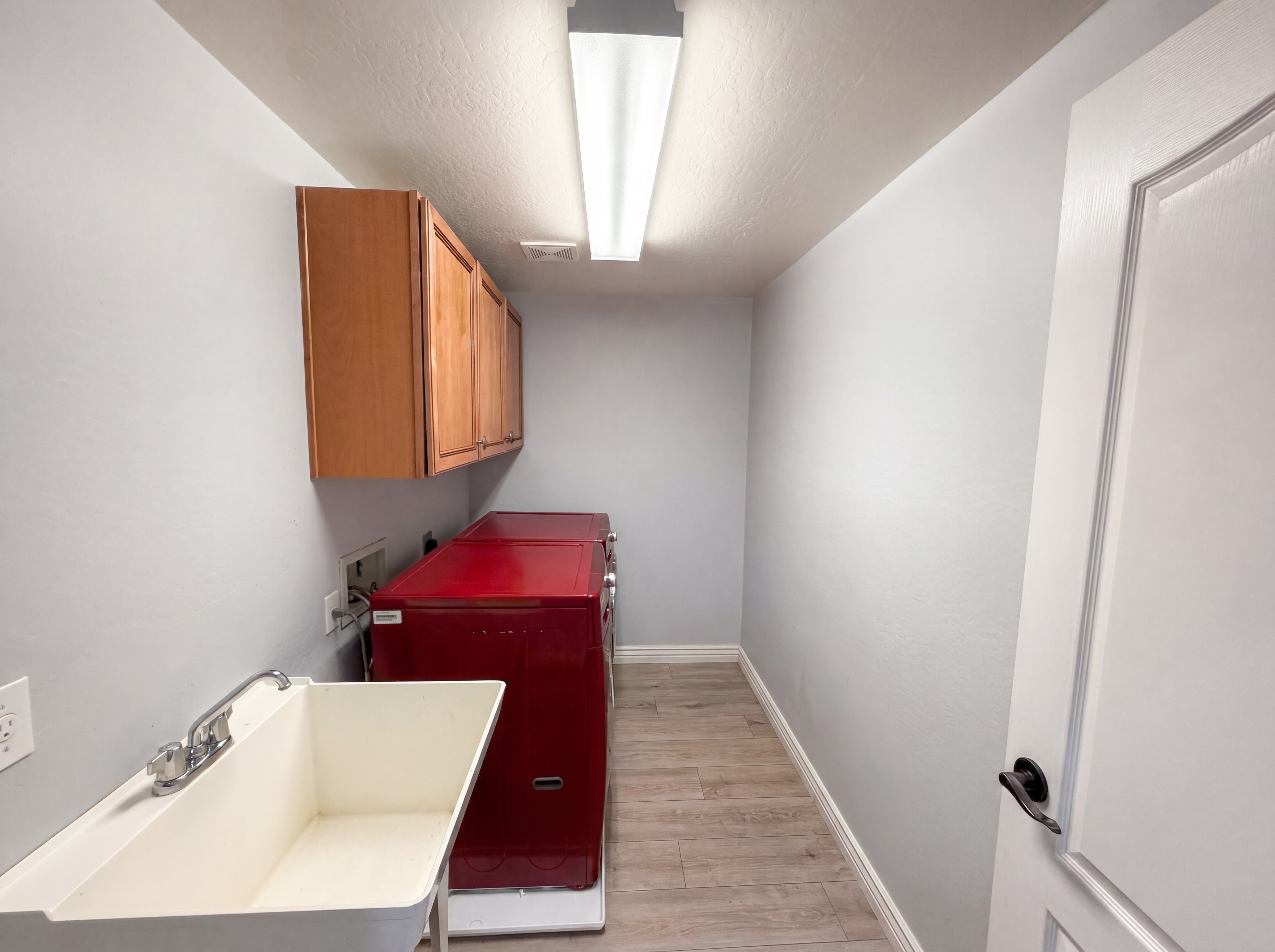 Photo 33 of 39 of 2113 W Eagle Feather Rd, Phoenix, AZ