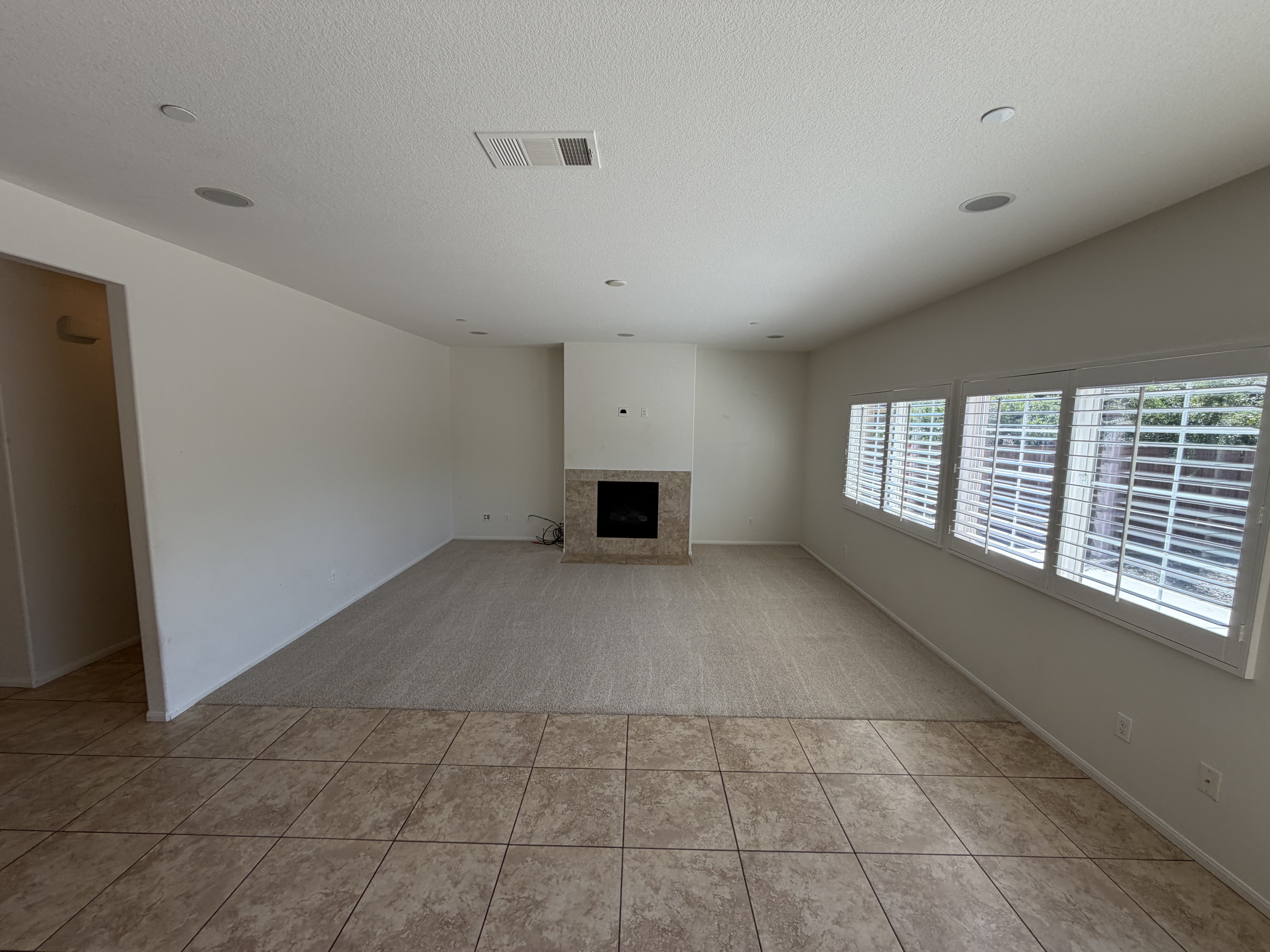 Photo 3 of 19 of 40959 Vauxhall Ct, Lake Elsinore, CA