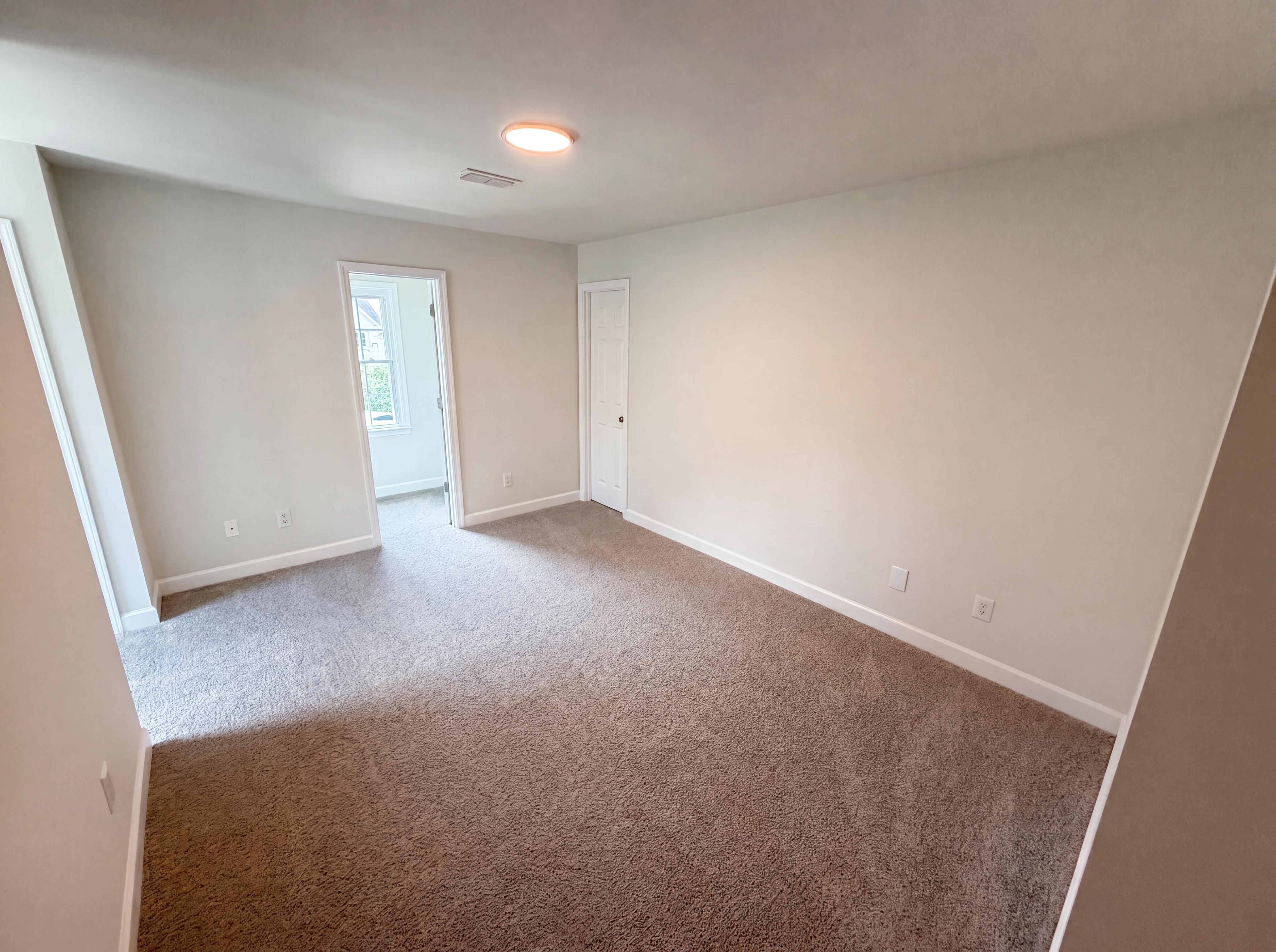 Photo 15 of 32 of 1984 Charrwood Ct, Marietta, GA