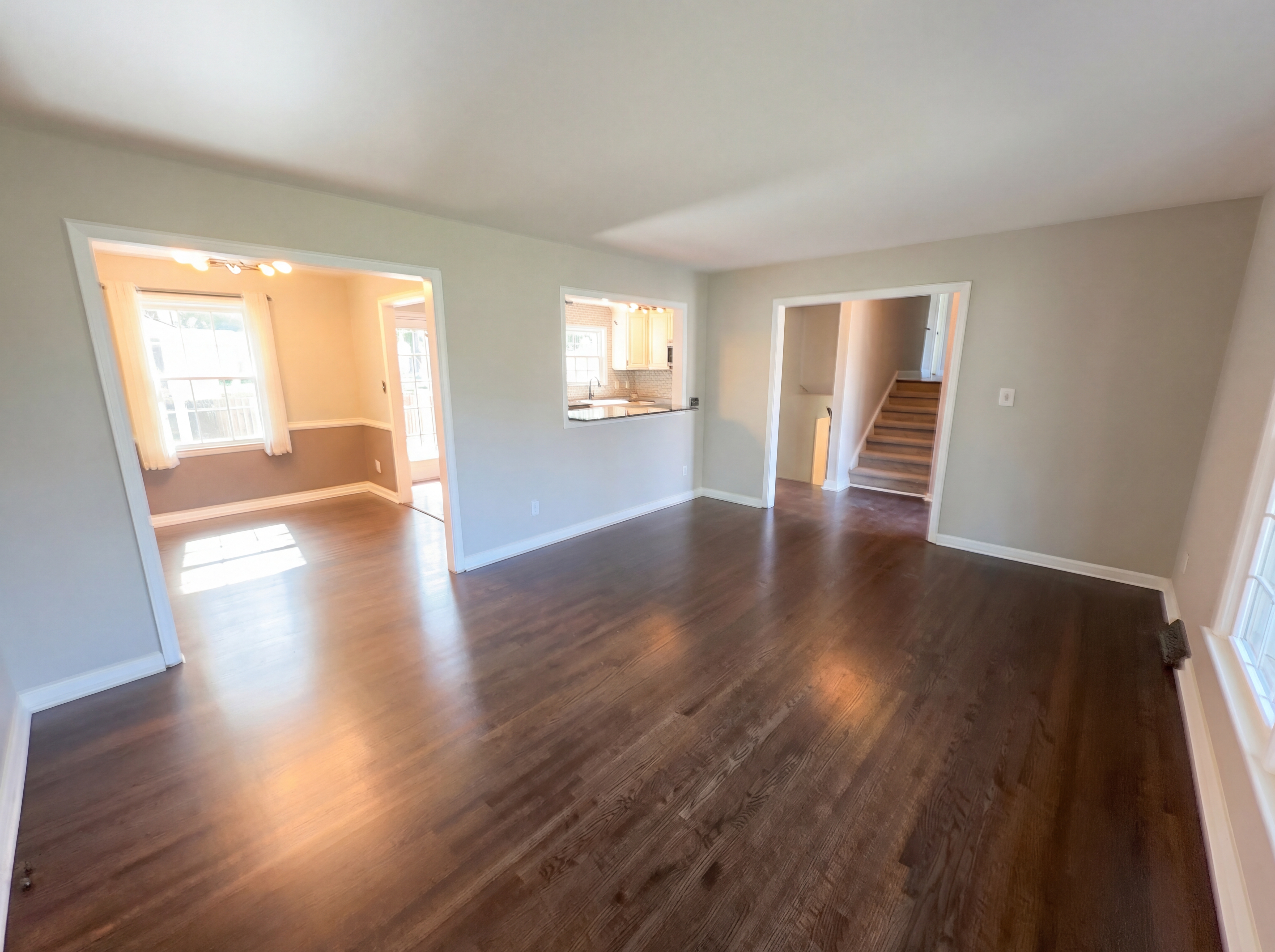 Photo 7 of 31 of 7700 Meadowdale Ln, Charlotte, NC