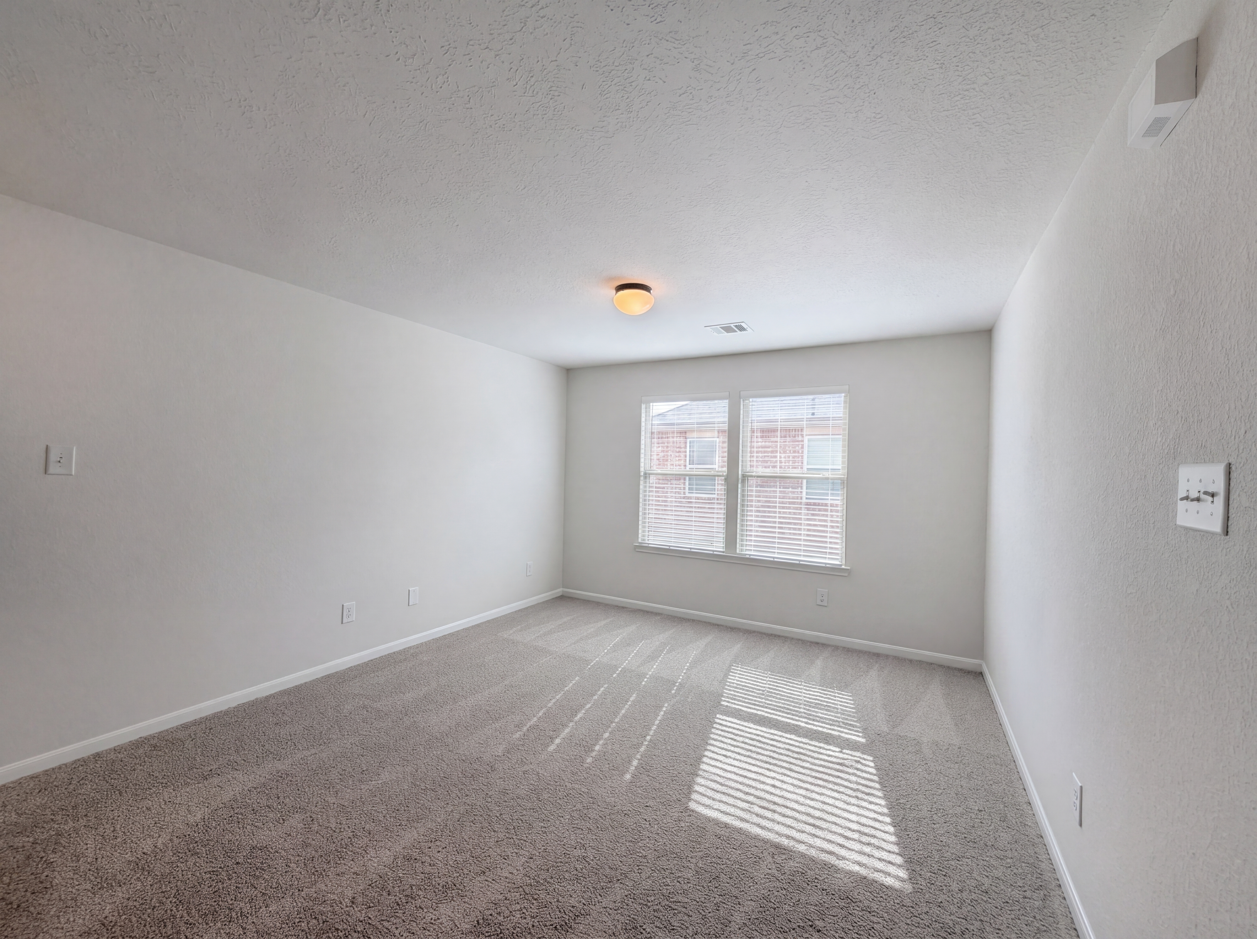 Photo 14 of 26 of 19022 Tower Rose Ct, Katy, TX