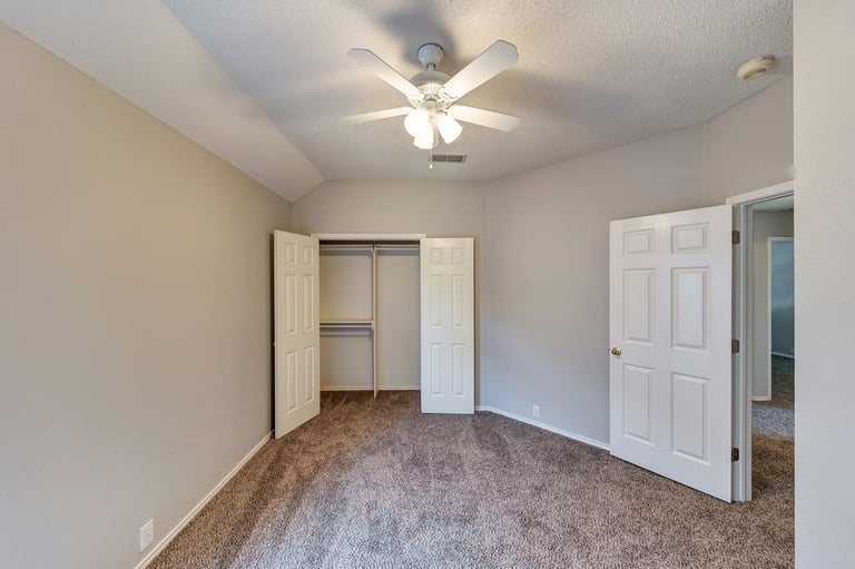 Photo 24 of 29 - 4719 Lennon Ave, Arlington, TX 76016